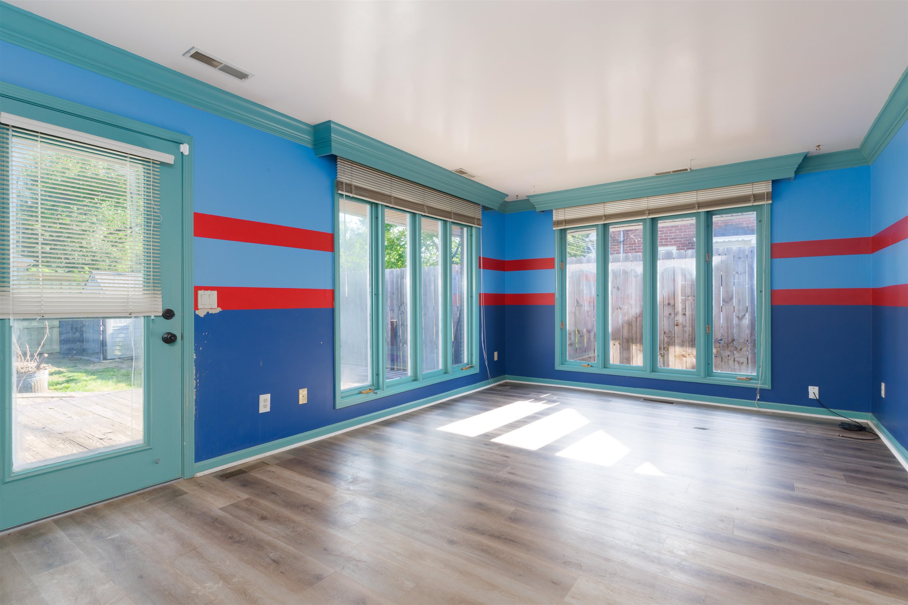 1664 Roosevelt Rd, Owensboro, Kentucky 42301, 4 Bedrooms Bedrooms, ,4 BathroomsBathrooms,Single Family Residence,For Sale,Roosevelt Rd,93913