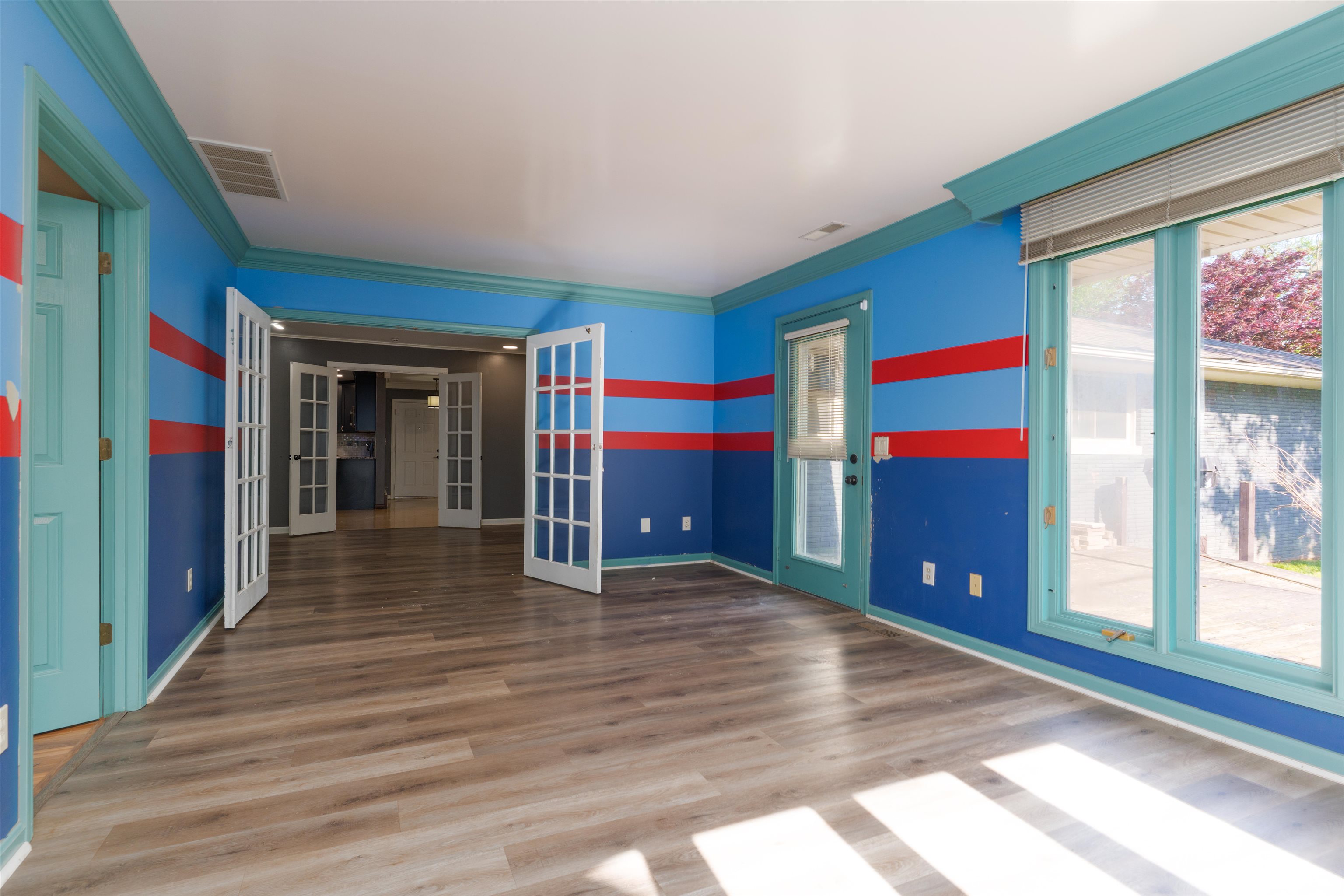 1664 Roosevelt Rd, Owensboro, Kentucky 42301, 4 Bedrooms Bedrooms, ,4 BathroomsBathrooms,Single Family Residence,For Sale,Roosevelt Rd,93913