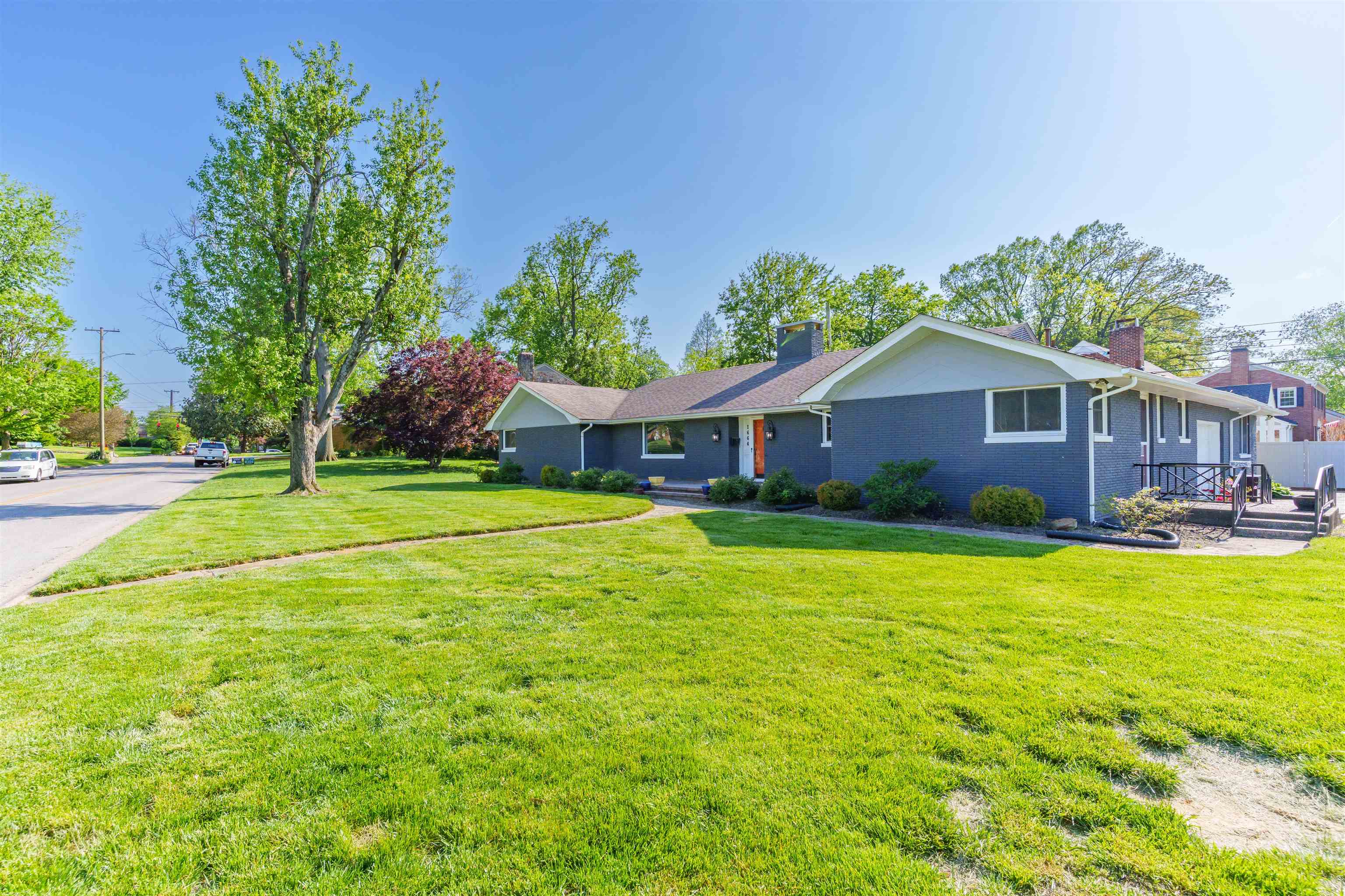 1664 Roosevelt Rd, Owensboro, Kentucky 42301, 4 Bedrooms Bedrooms, ,4 BathroomsBathrooms,Single Family Residence,For Sale,Roosevelt Rd,93913