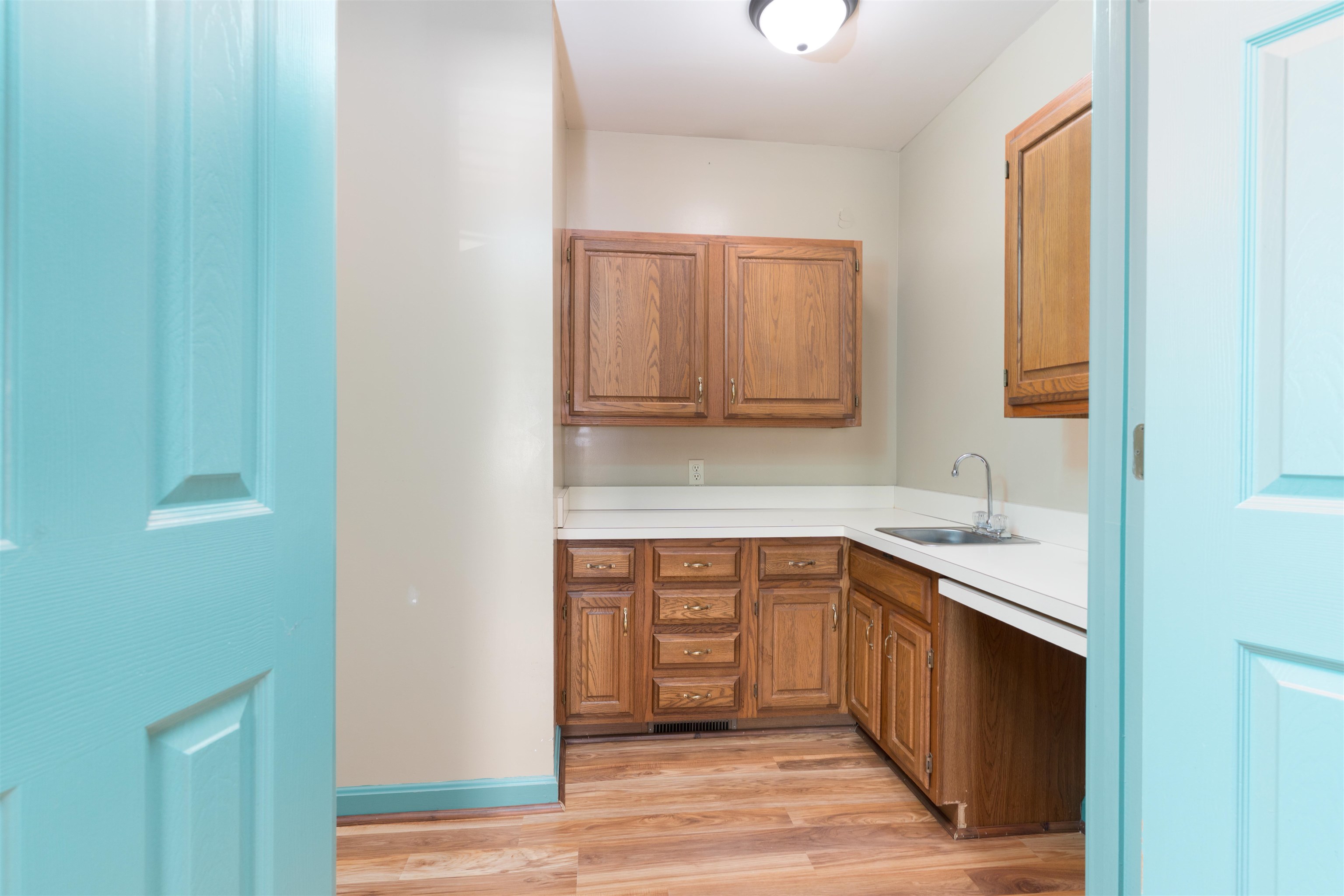 1664 Roosevelt Rd, Owensboro, Kentucky 42301, 4 Bedrooms Bedrooms, ,4 BathroomsBathrooms,Single Family Residence,For Sale,Roosevelt Rd,93913