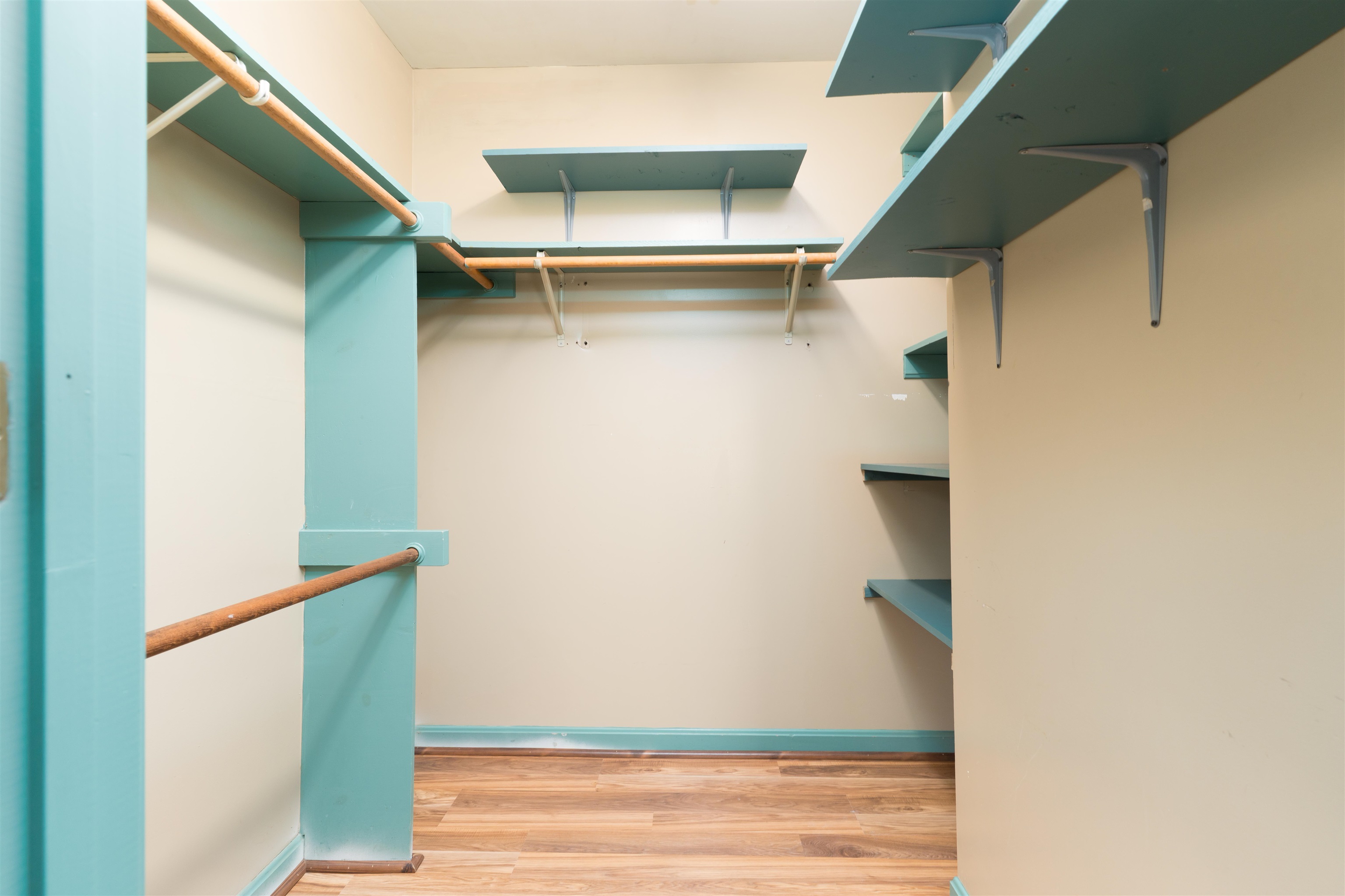 1664 Roosevelt Rd, Owensboro, Kentucky 42301, 4 Bedrooms Bedrooms, ,4 BathroomsBathrooms,Single Family Residence,For Sale,Roosevelt Rd,93913