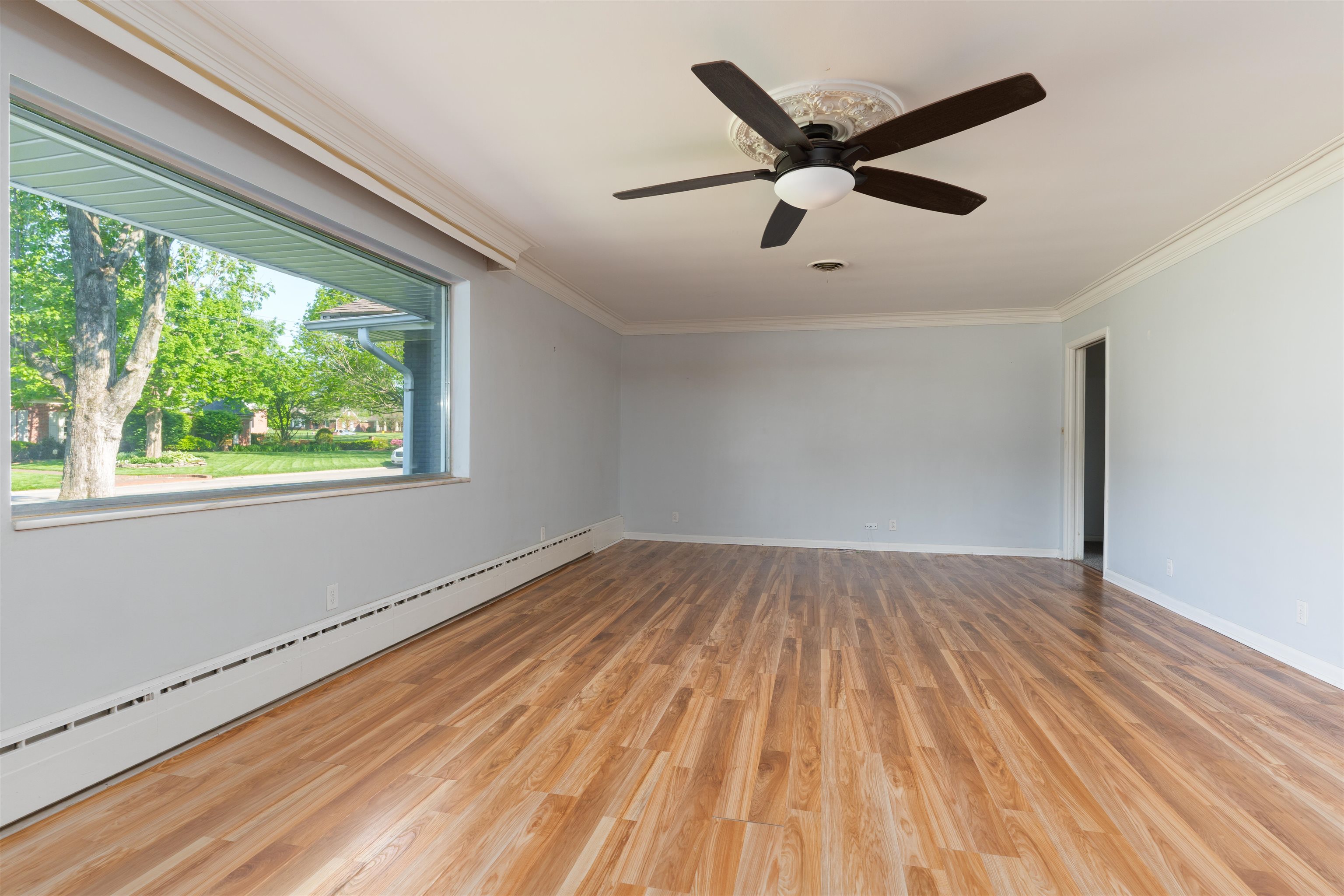 1664 Roosevelt Rd, Owensboro, Kentucky 42301, 4 Bedrooms Bedrooms, ,4 BathroomsBathrooms,Single Family Residence,For Sale,Roosevelt Rd,93913