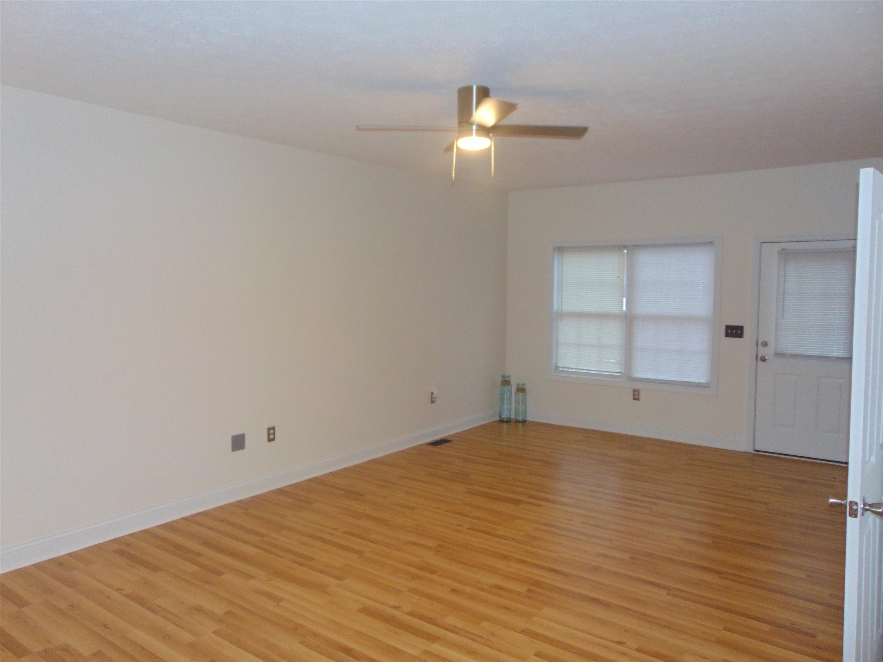 202 Sonoma Valley, Vine Grove, Kentucky 40175, 4 Bedrooms Bedrooms, ,3 BathroomsBathrooms,Single Family Residence,For Sale,Sonoma Valley,93914