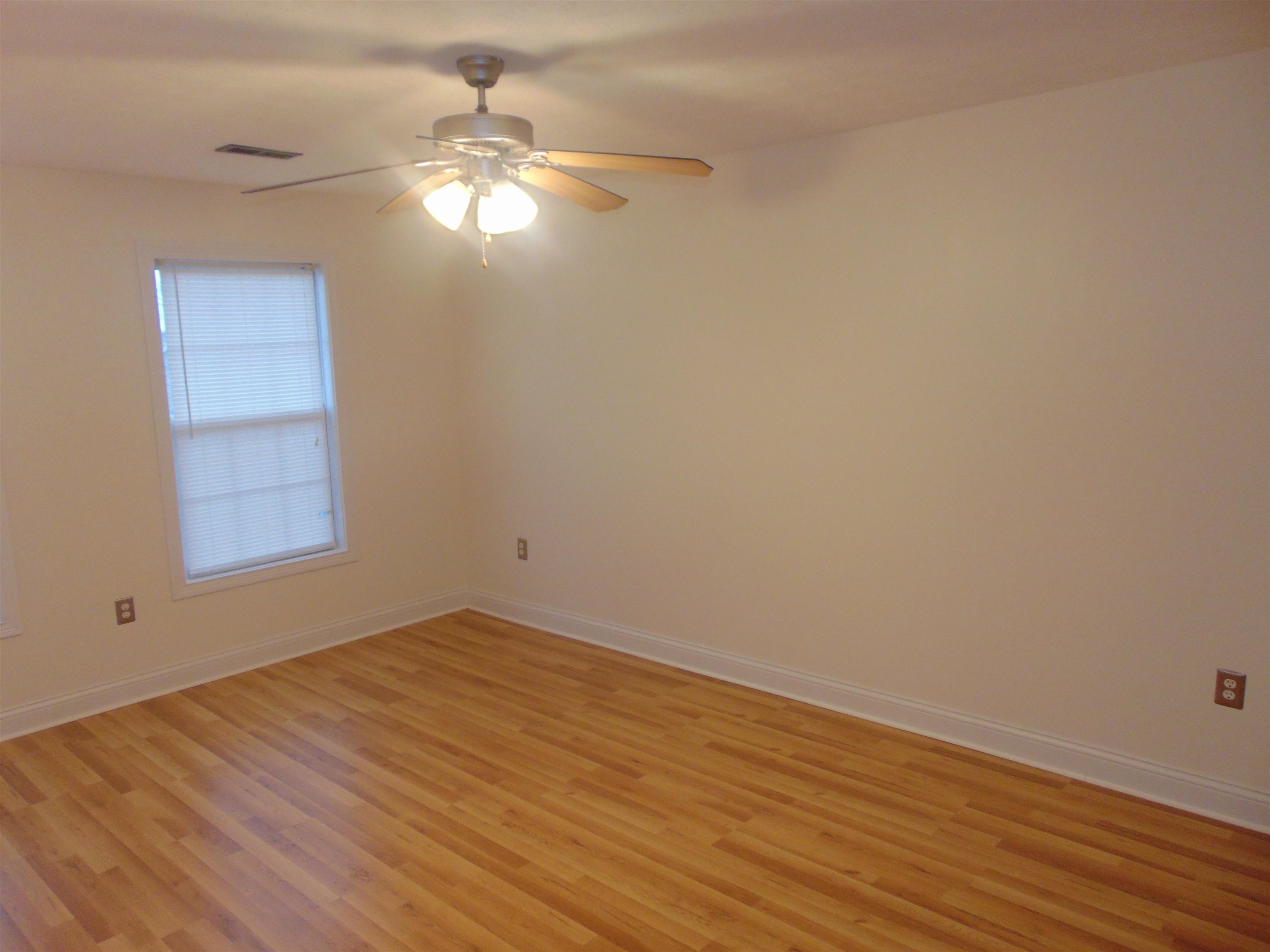 202 Sonoma Valley, Vine Grove, Kentucky 40175, 4 Bedrooms Bedrooms, ,3 BathroomsBathrooms,Single Family Residence,For Sale,Sonoma Valley,93914