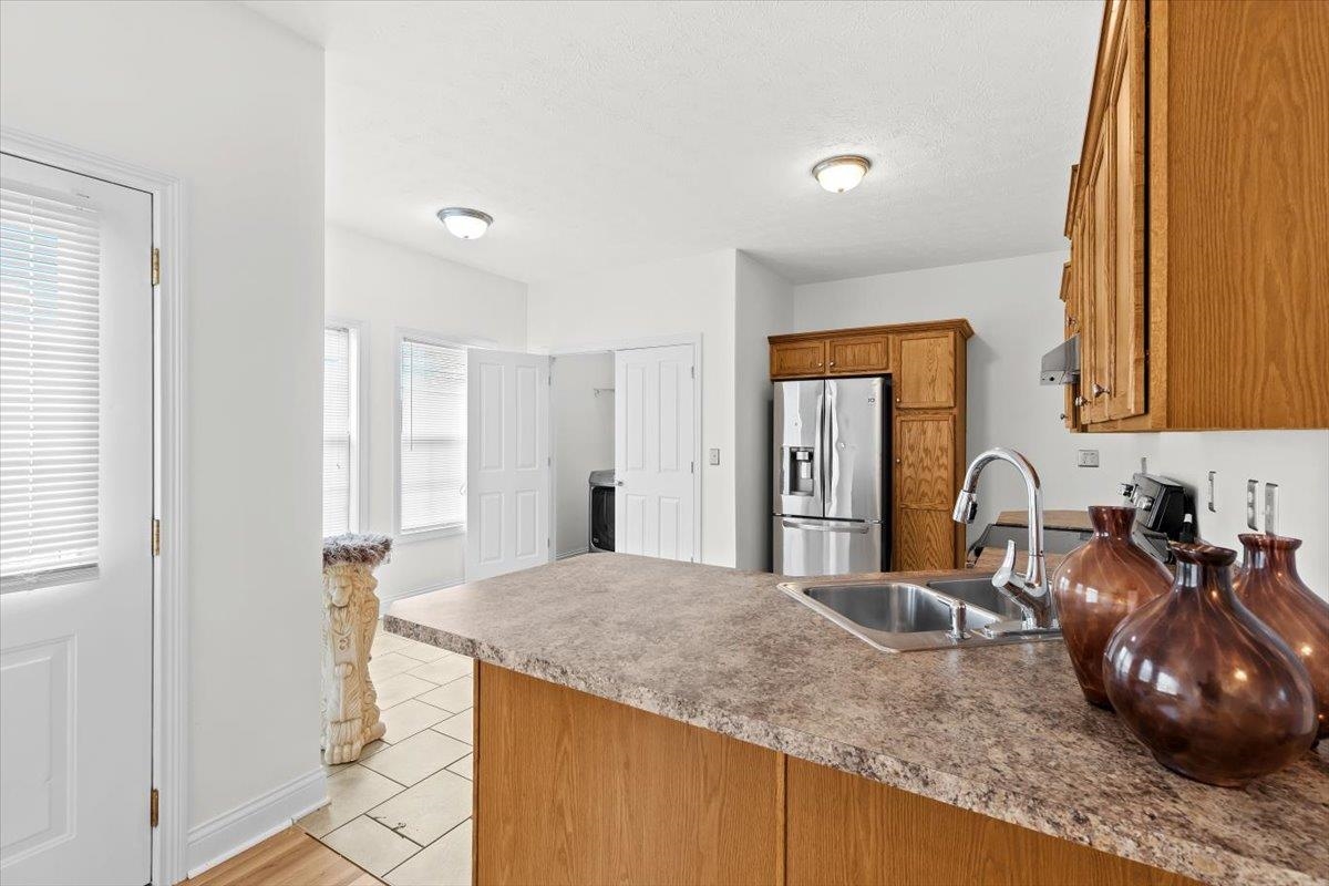 202 Sonoma Valley, Vine Grove, Kentucky 40175, 4 Bedrooms Bedrooms, ,3 BathroomsBathrooms,Single Family Residence,For Sale,Sonoma Valley,93914