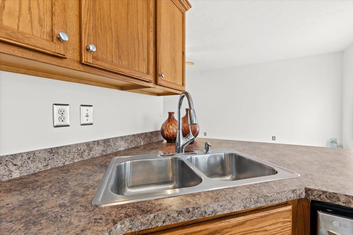 202 Sonoma Valley, Vine Grove, Kentucky 40175, 4 Bedrooms Bedrooms, ,3 BathroomsBathrooms,Single Family Residence,For Sale,Sonoma Valley,93914