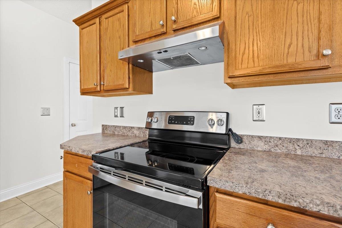 202 Sonoma Valley, Vine Grove, Kentucky 40175, 4 Bedrooms Bedrooms, ,3 BathroomsBathrooms,Single Family Residence,For Sale,Sonoma Valley,93914