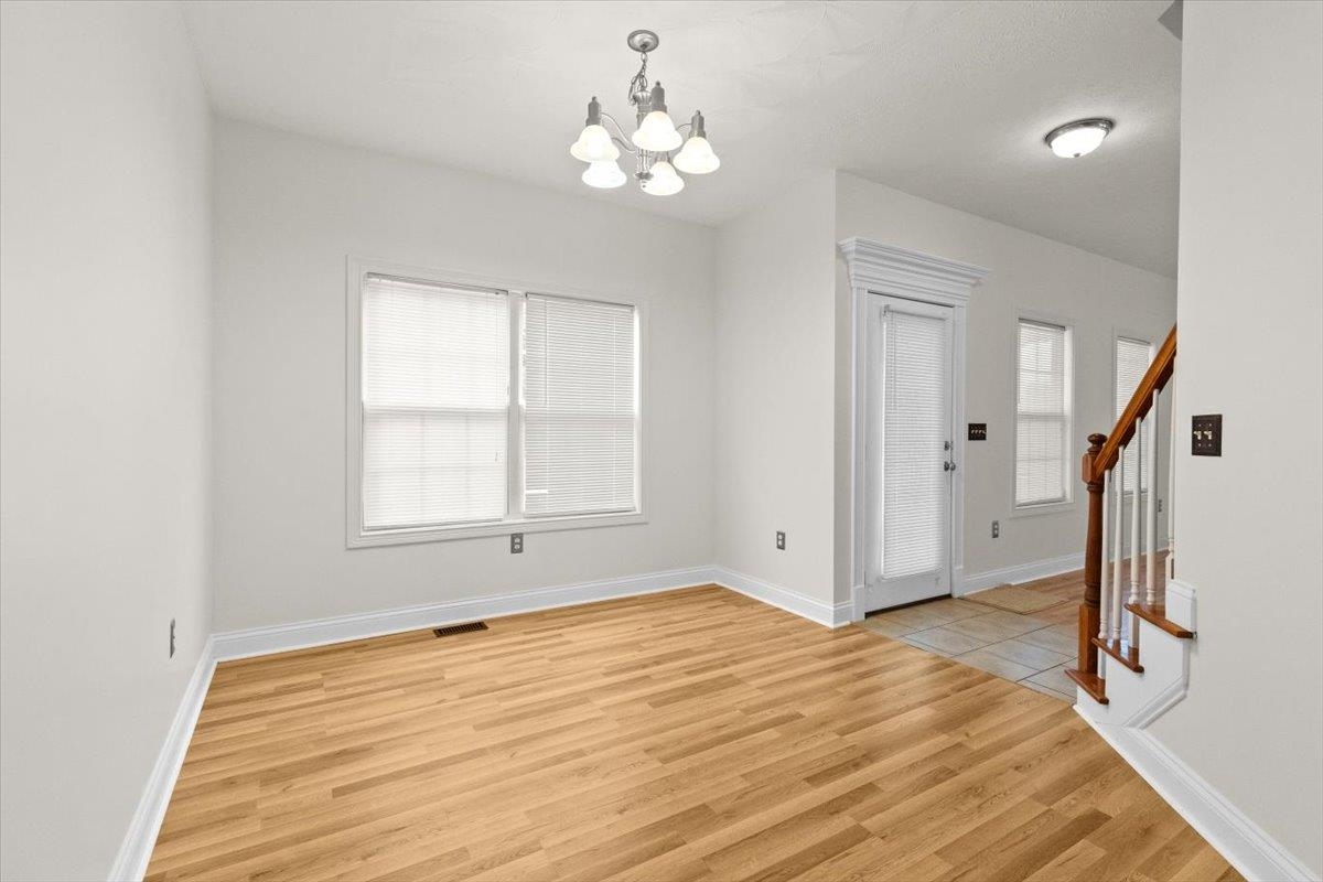 202 Sonoma Valley, Vine Grove, Kentucky 40175, 4 Bedrooms Bedrooms, ,3 BathroomsBathrooms,Single Family Residence,For Sale,Sonoma Valley,93914