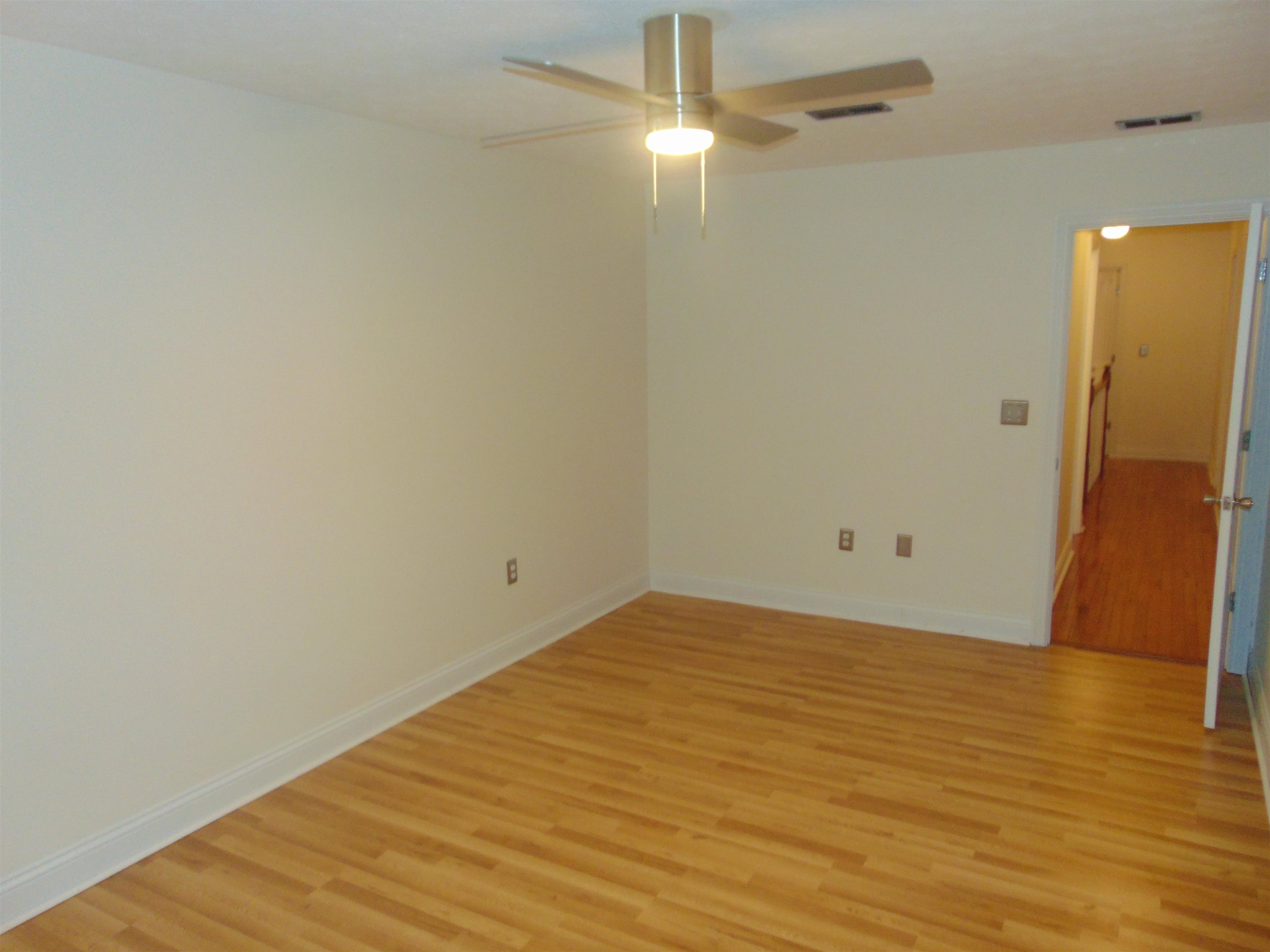 202 Sonoma Valley, Vine Grove, Kentucky 40175, 4 Bedrooms Bedrooms, ,3 BathroomsBathrooms,Single Family Residence,For Sale,Sonoma Valley,93914