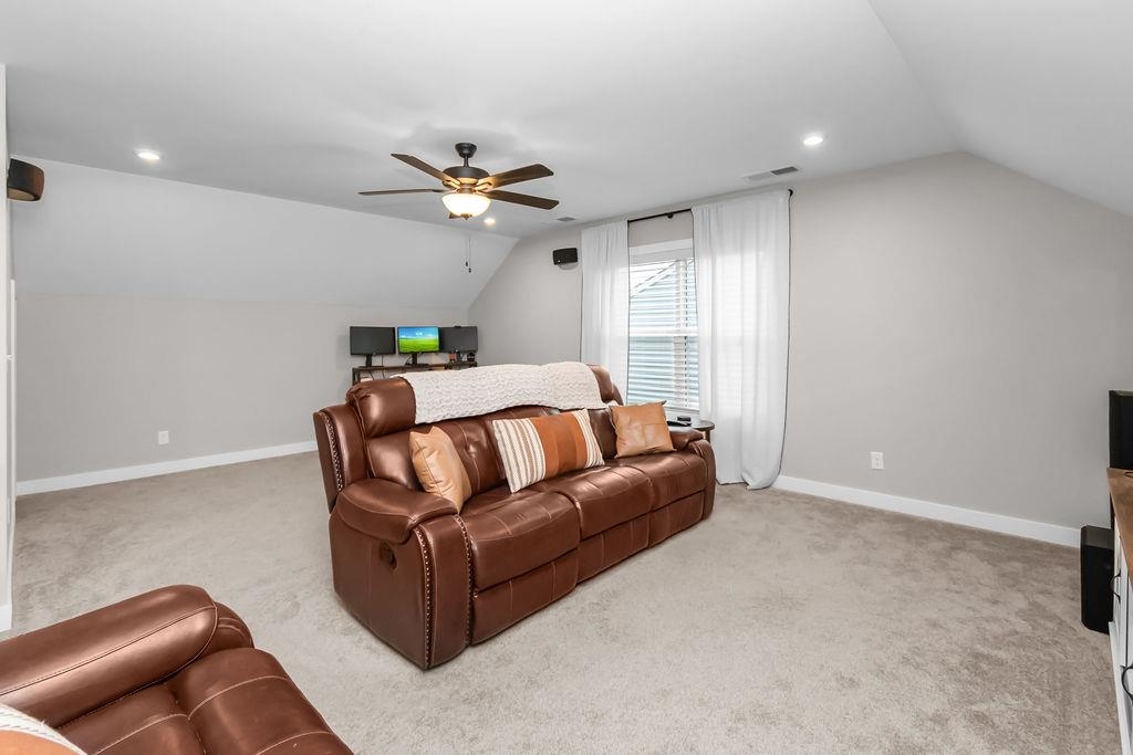 997 Onyx Court, Owensboro, Kentucky 42301, 4 Bedrooms Bedrooms, ,2 BathroomsBathrooms,Single Family Residence,For Sale,Onyx Court,93924