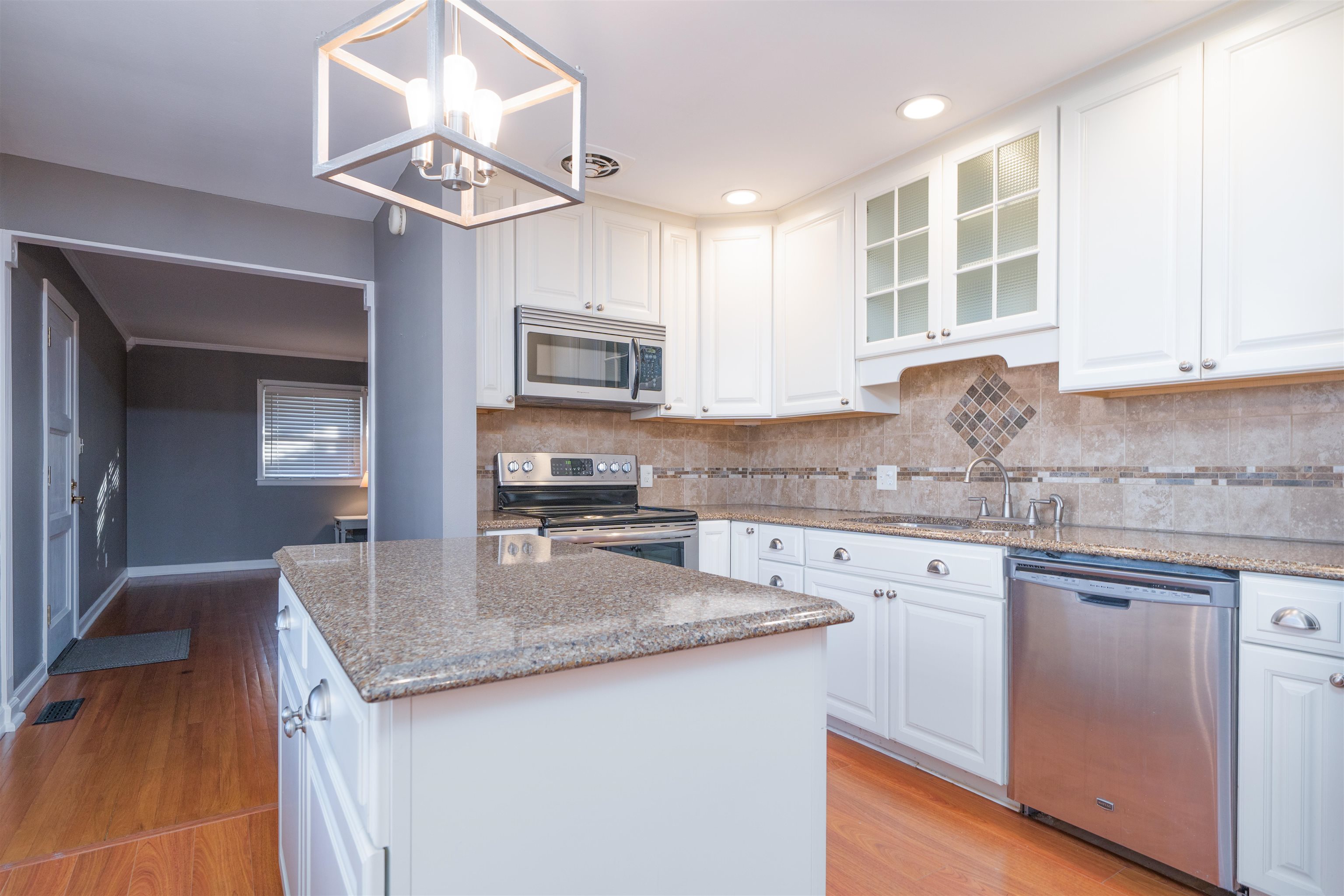 2504 Windsor Avenue, Owensboro, Kentucky 42301, 3 Bedrooms Bedrooms, ,2 BathroomsBathrooms,Single Family Residence,For Sale,Windsor Avenue,93927