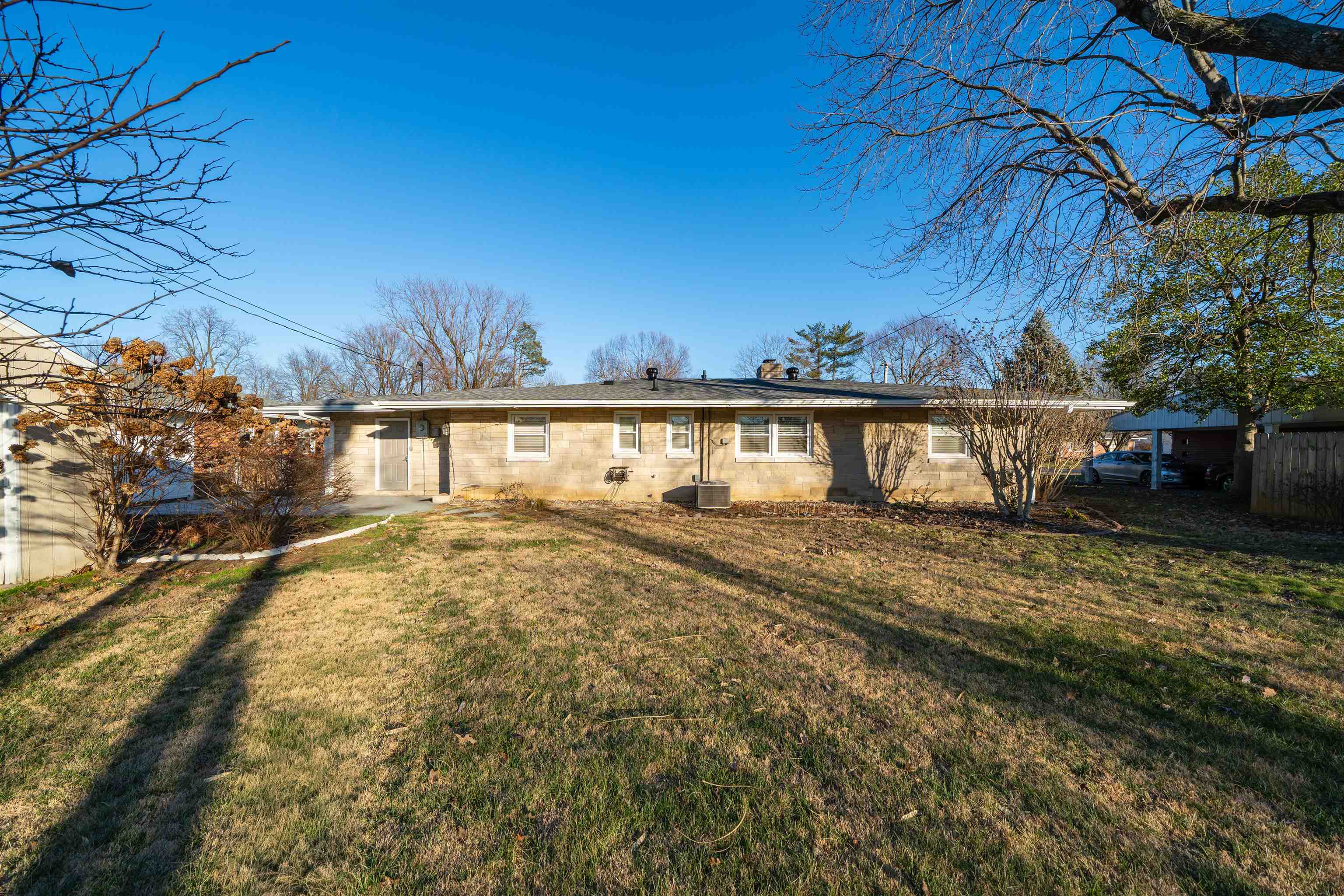 2504 Windsor Avenue, Owensboro, Kentucky 42301, 3 Bedrooms Bedrooms, ,2 BathroomsBathrooms,Single Family Residence,For Sale,Windsor Avenue,93927
