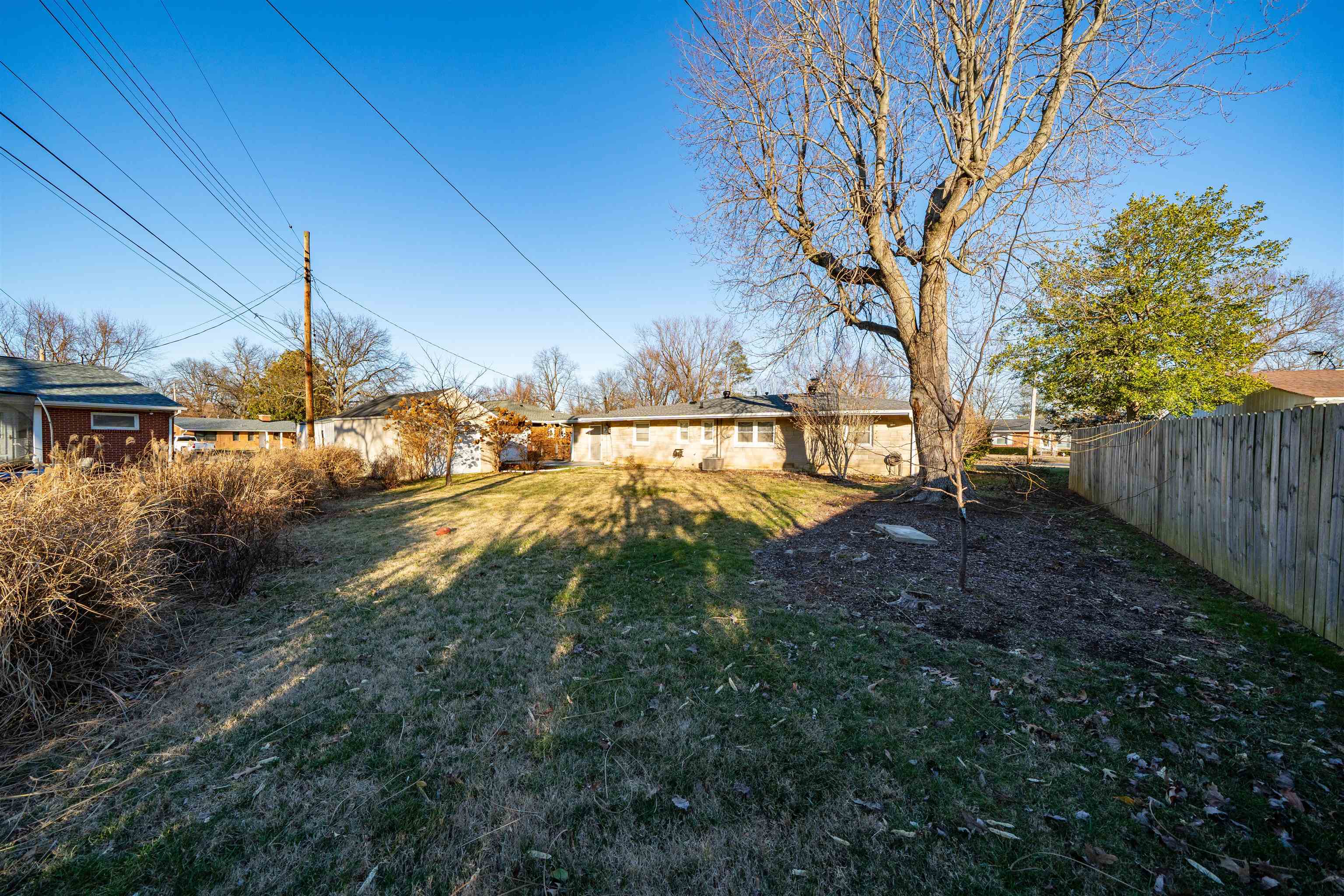 2504 Windsor Avenue, Owensboro, Kentucky 42301, 3 Bedrooms Bedrooms, ,2 BathroomsBathrooms,Single Family Residence,For Sale,Windsor Avenue,93927