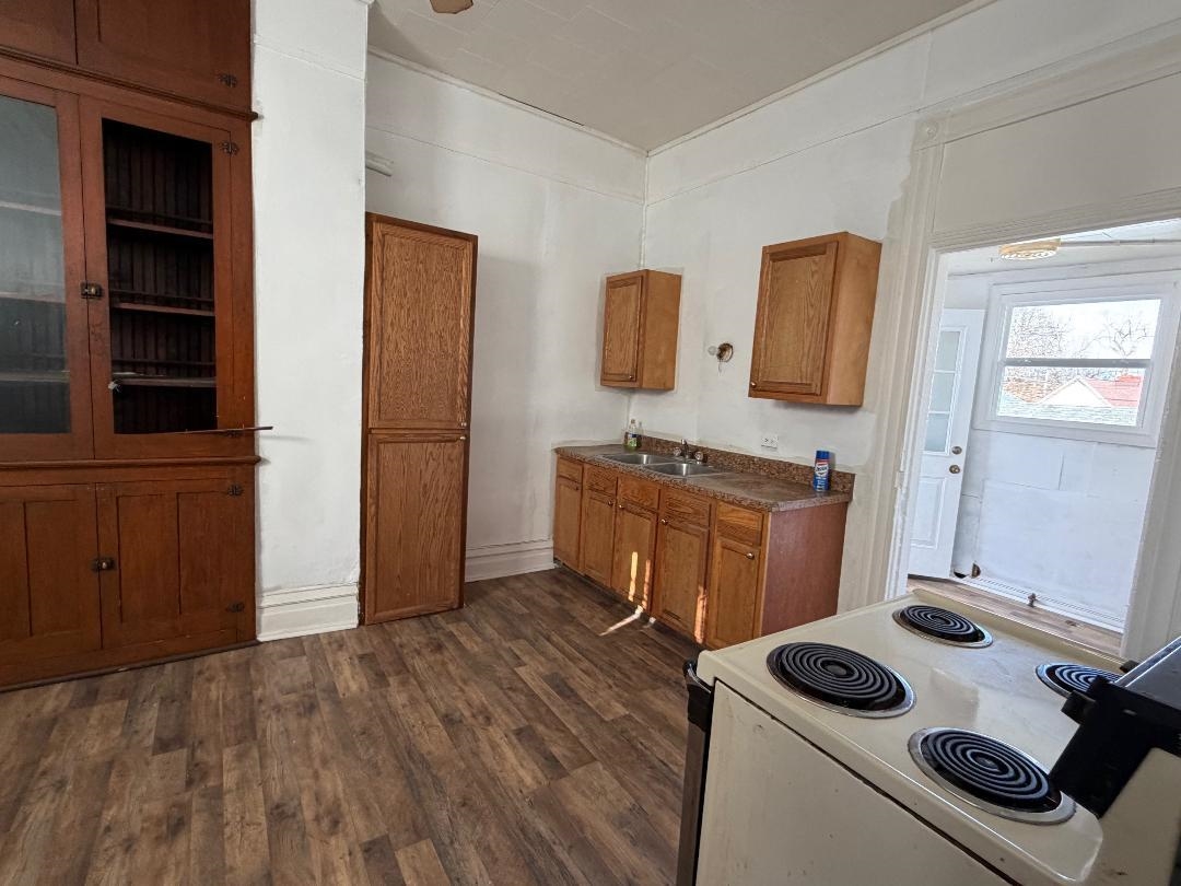 1704 McConnell Ave, Owensboro, Kentucky 42303, 2 Bedrooms Bedrooms, ,1 BathroomBathrooms,Single Family Residence,For Sale,McConnell Ave,93929