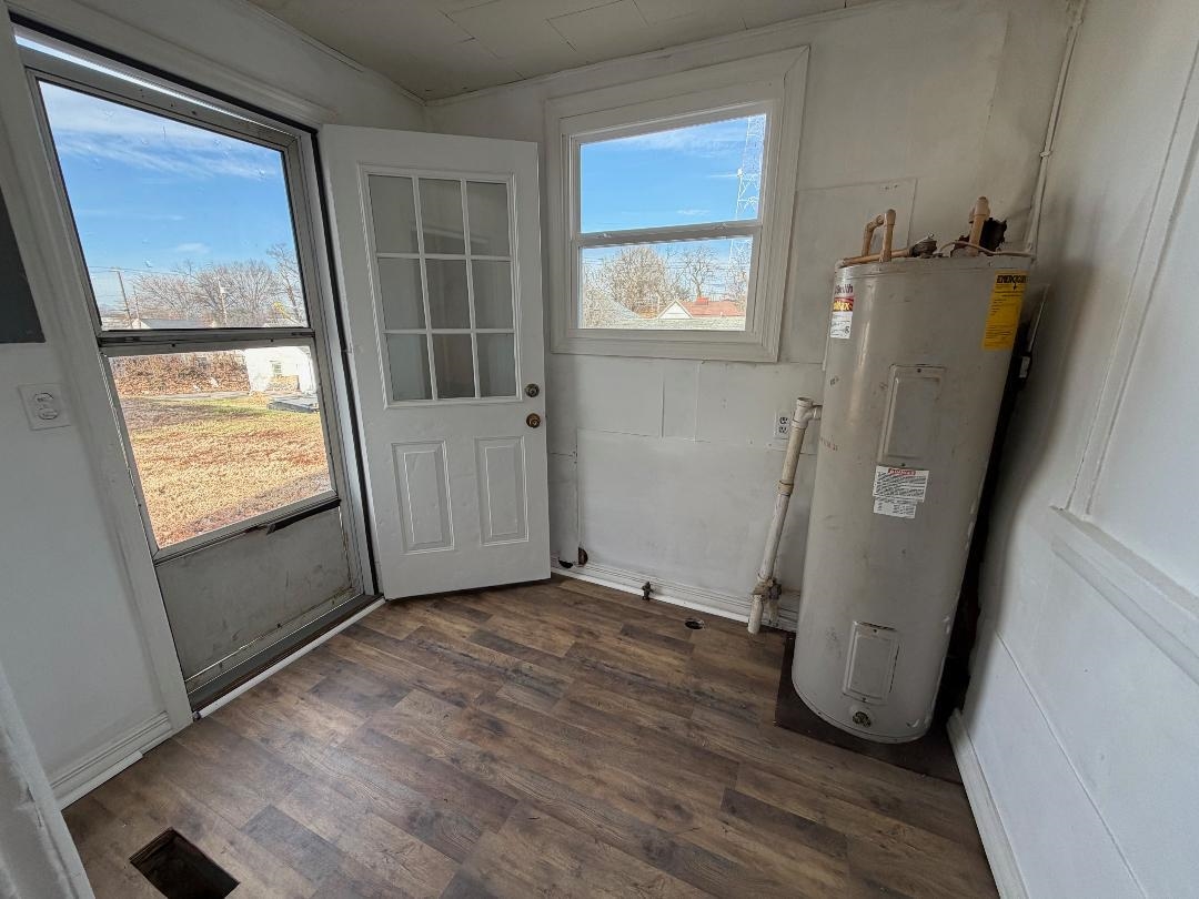 1704 McConnell Ave, Owensboro, Kentucky 42303, 2 Bedrooms Bedrooms, ,1 BathroomBathrooms,Single Family Residence,For Sale,McConnell Ave,93929