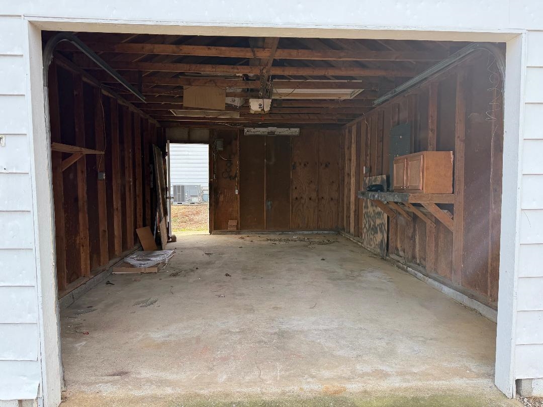 1704 McConnell Ave, Owensboro, Kentucky 42303, 2 Bedrooms Bedrooms, ,1 BathroomBathrooms,Single Family Residence,For Sale,McConnell Ave,93929