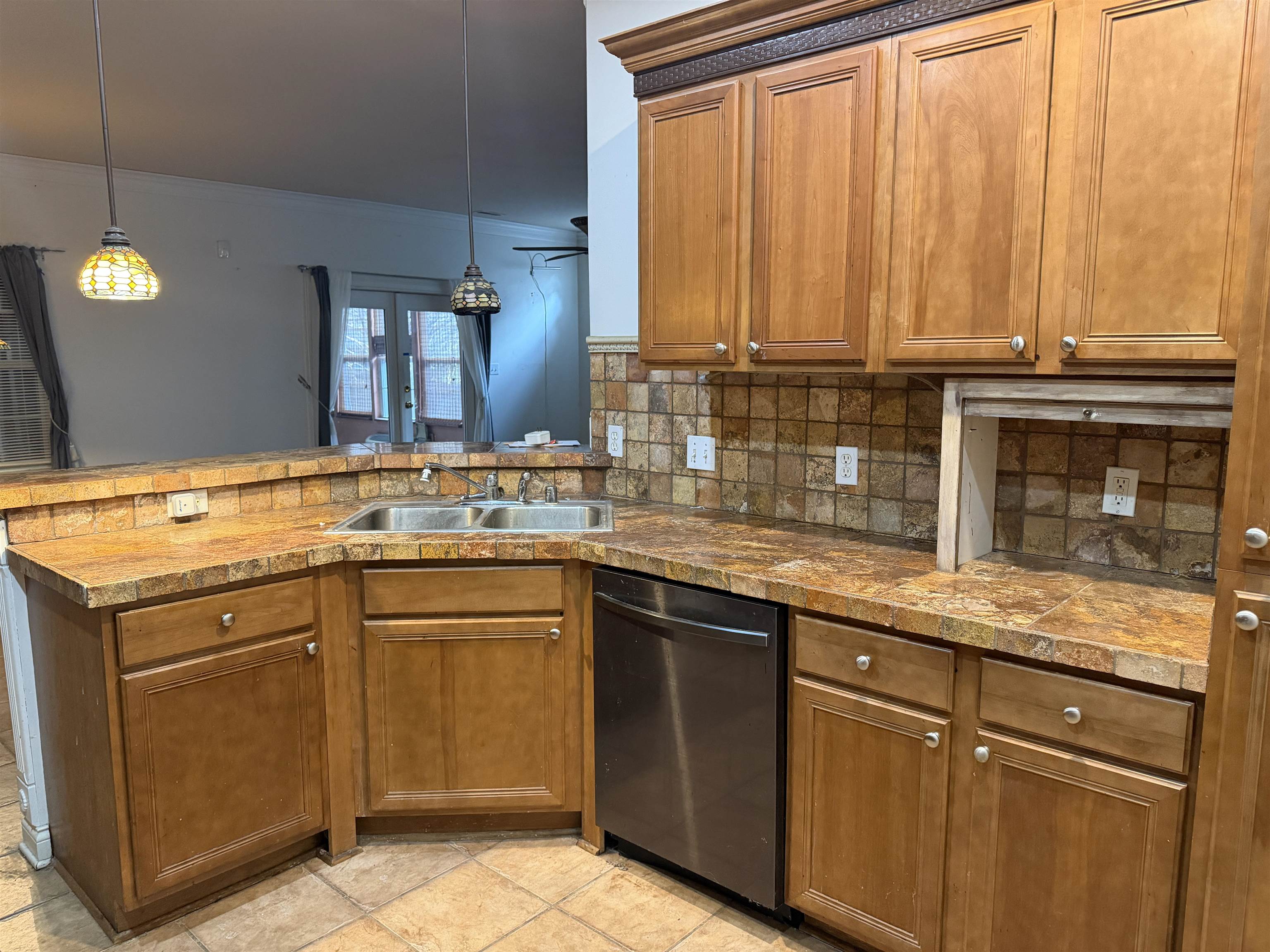 3136 Spring Run, Owensboro, Kentucky 42303, 3 Bedrooms Bedrooms, ,3 BathroomsBathrooms,Single Family Residence,For Sale,Spring Run,93931