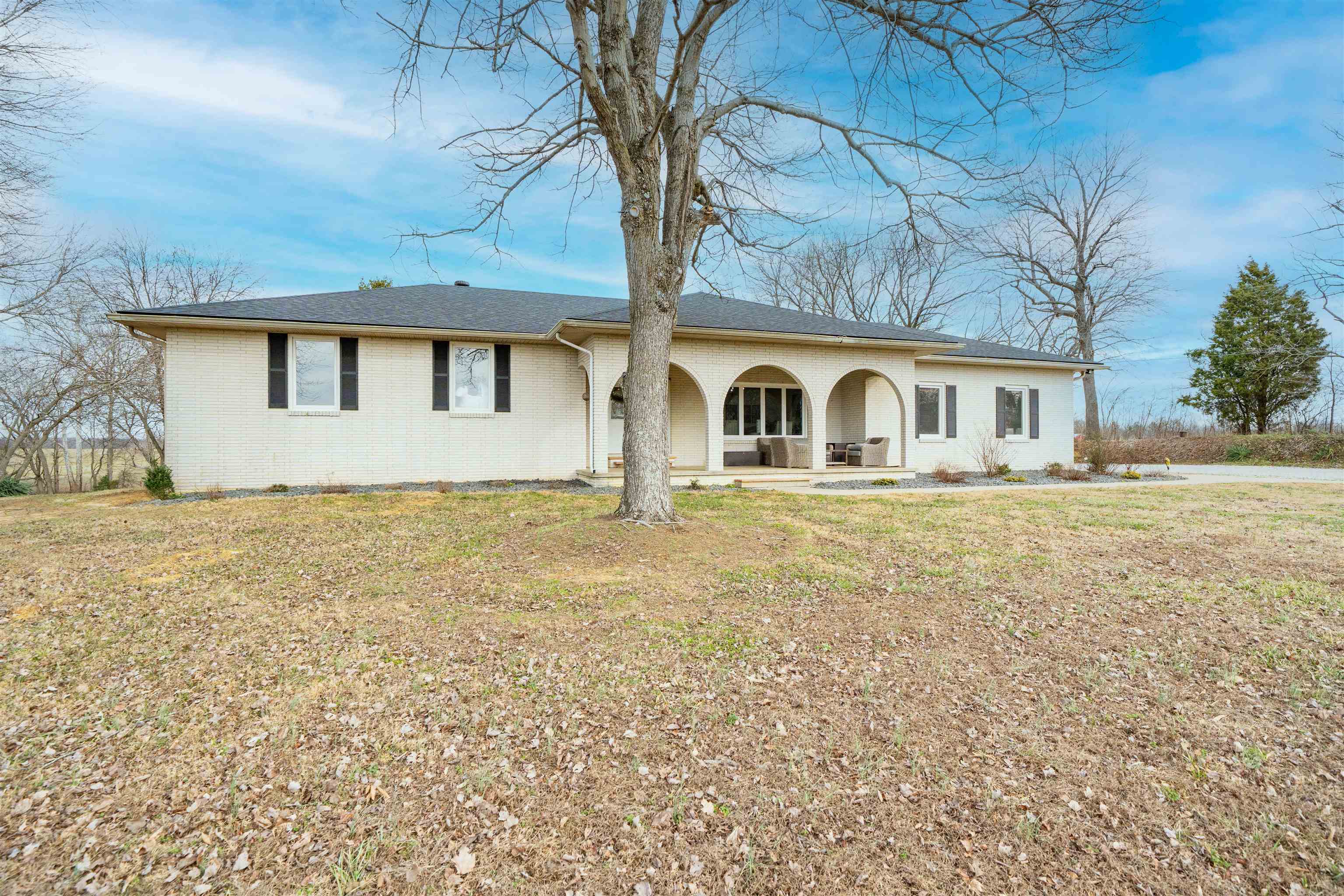 4131 South Hampton Rd, Philpot, Kentucky 42366, 4 Bedrooms Bedrooms, ,3 BathroomsBathrooms,Single Family Residence,For Sale,South Hampton Rd,93932