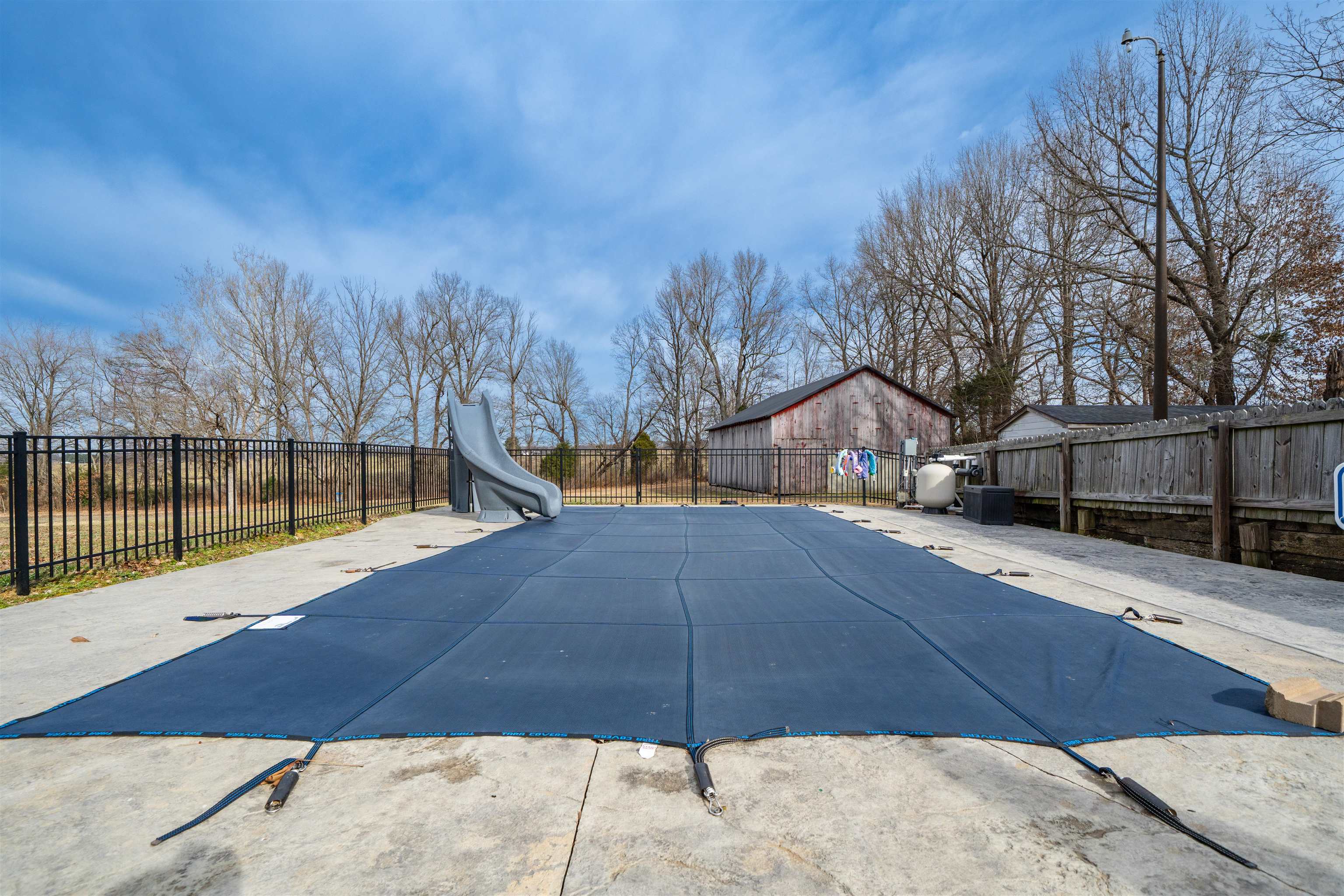 4131 South Hampton Rd, Philpot, Kentucky 42366, 4 Bedrooms Bedrooms, ,3 BathroomsBathrooms,Single Family Residence,For Sale,South Hampton Rd,93932