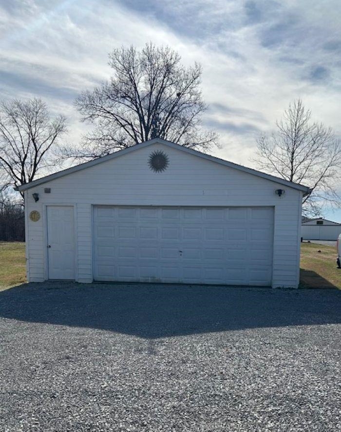 6678 Hwy 231, Utica, Kentucky 42376-9544, 3 Bedrooms Bedrooms, ,2 BathroomsBathrooms,Single Family Residence,For Sale,Hwy 231,93933