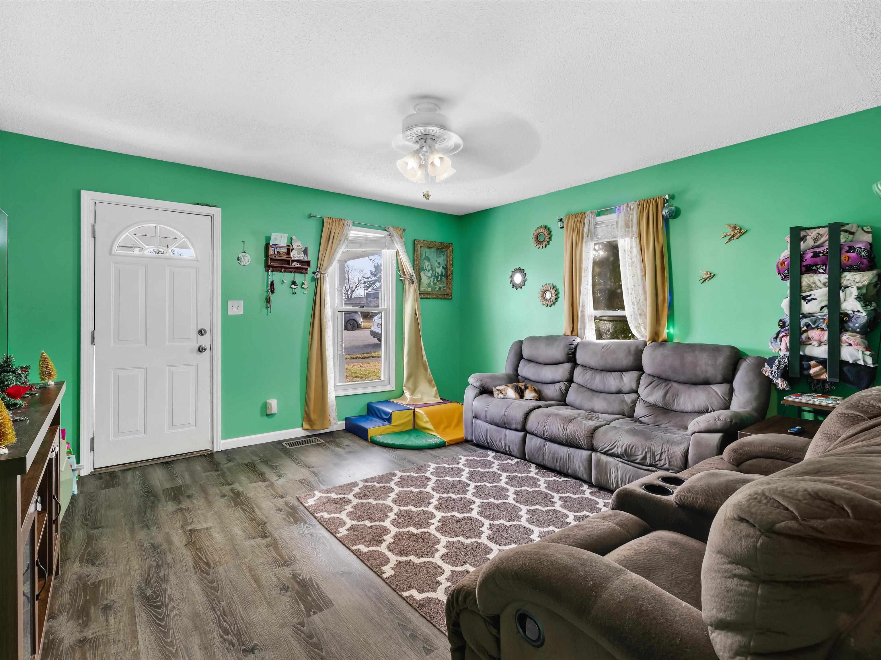 260 Caroline St, Lewisport, Kentucky 42351, 2 Bedrooms Bedrooms, ,1 BathroomBathrooms,Single Family Residence,For Sale,Caroline St,93934