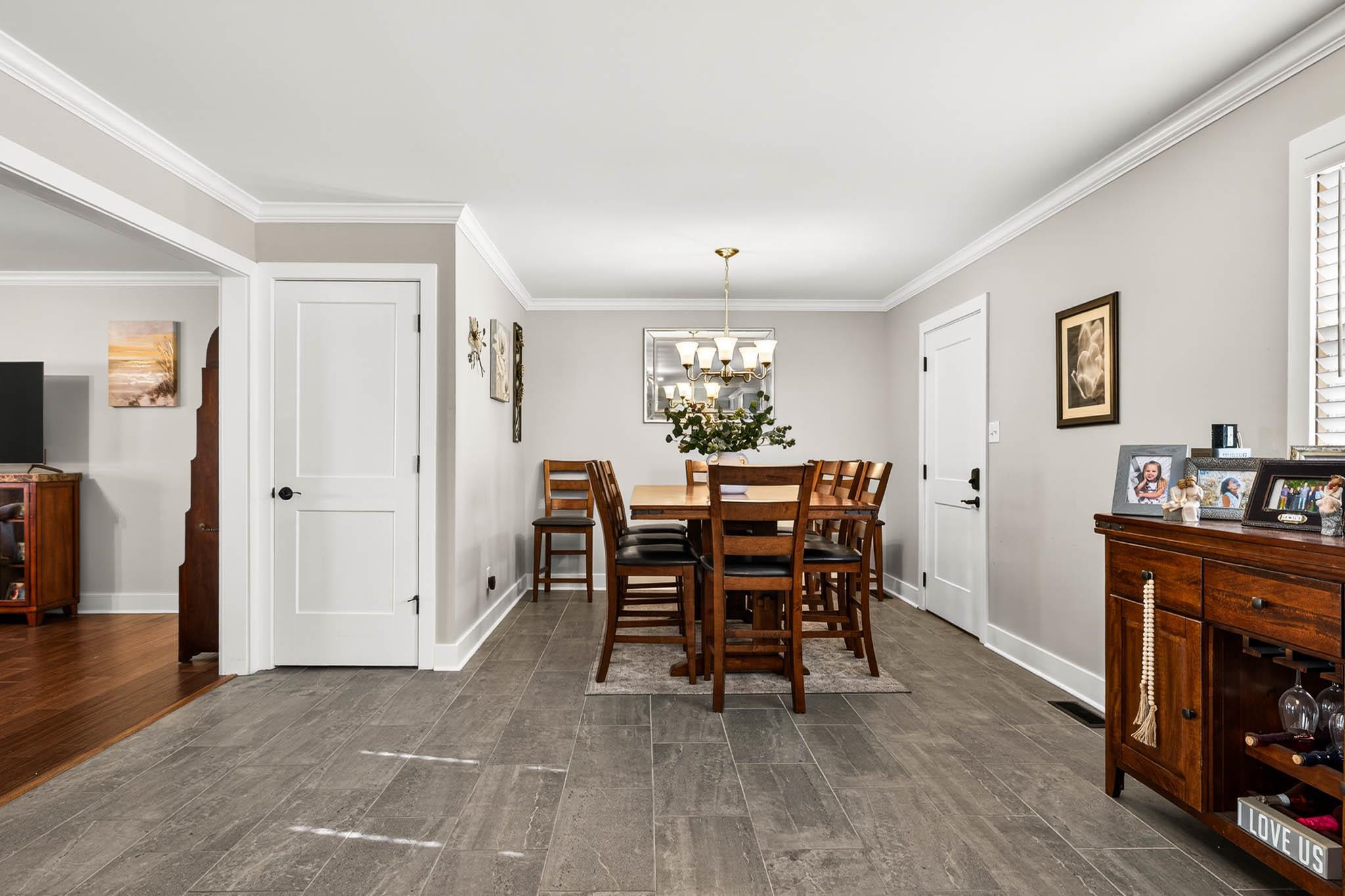 2200 Middleground, Owensboro, Kentucky 42301, 3 Bedrooms Bedrooms, ,2 BathroomsBathrooms,Single Family Residence,For Sale,Middleground,93935