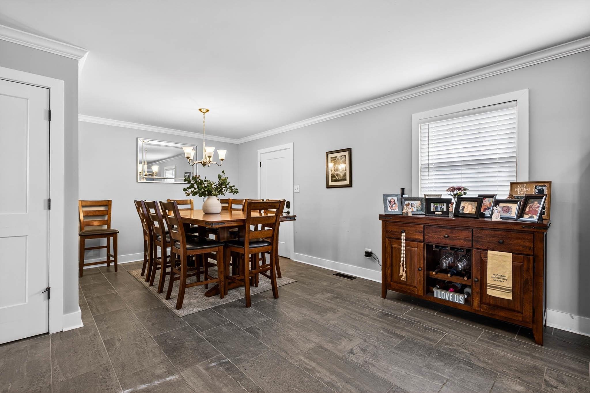 2200 Middleground, Owensboro, Kentucky 42301, 3 Bedrooms Bedrooms, ,2 BathroomsBathrooms,Single Family Residence,For Sale,Middleground,93935