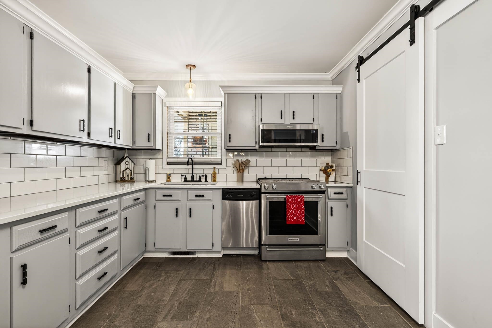 2200 Middleground, Owensboro, Kentucky 42301, 3 Bedrooms Bedrooms, ,2 BathroomsBathrooms,Single Family Residence,For Sale,Middleground,93935