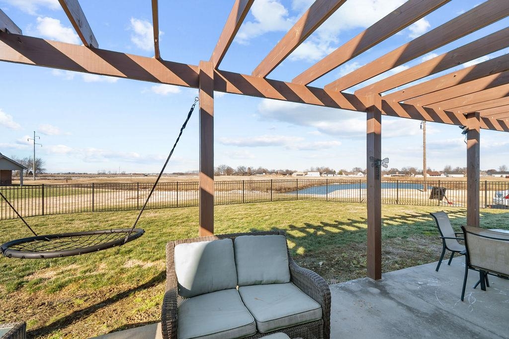 2522 Palomino Place, Owensboro, Kentucky 42301, 4 Bedrooms Bedrooms, ,2 BathroomsBathrooms,Single Family Residence,For Sale,Palomino Place,93937