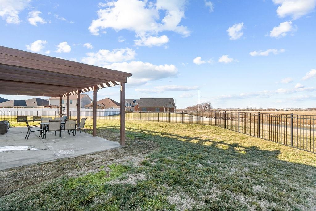 2522 Palomino Place, Owensboro, Kentucky 42301, 4 Bedrooms Bedrooms, ,2 BathroomsBathrooms,Single Family Residence,For Sale,Palomino Place,93937