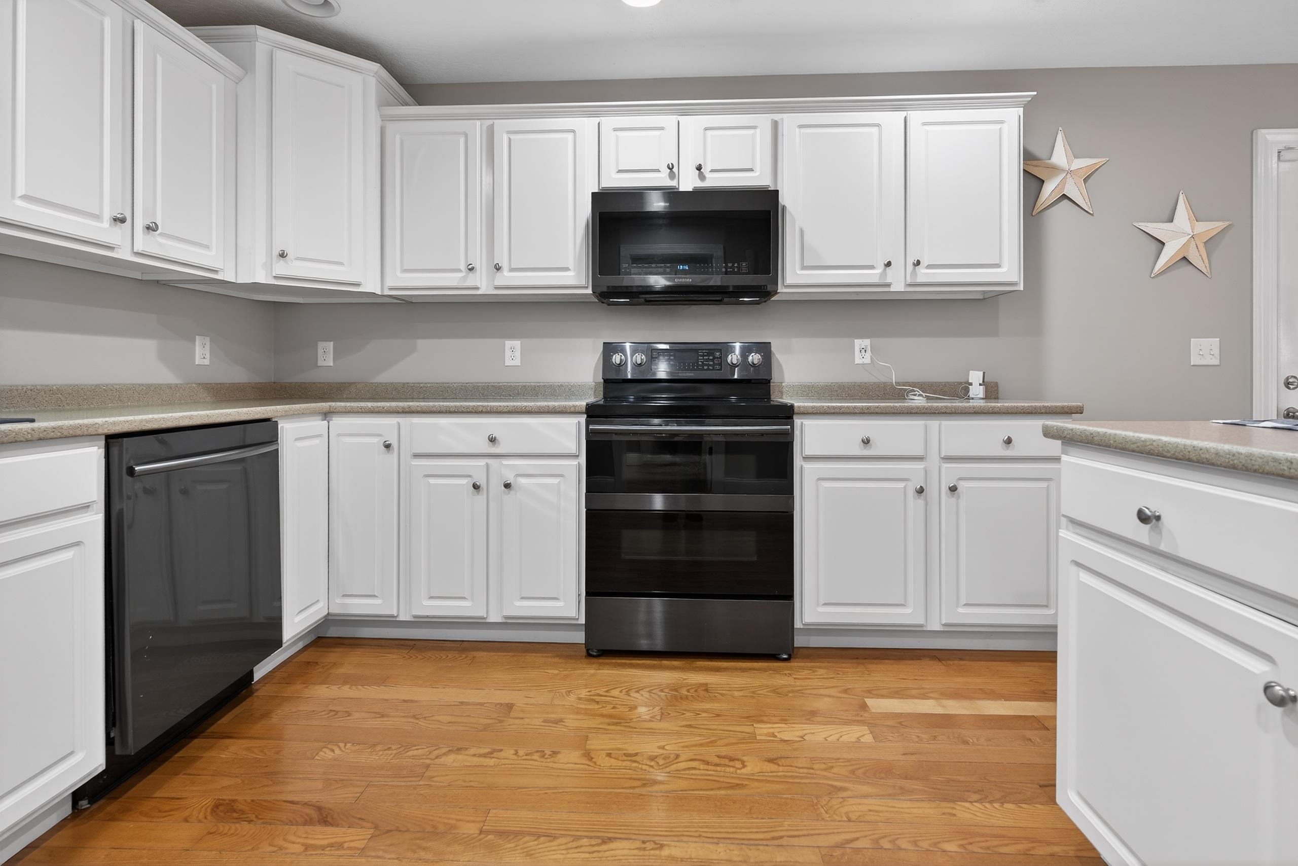 150 Cottonwood Dr, Leitchfield, Kentucky 42754, 3 Bedrooms Bedrooms, ,2 BathroomsBathrooms,Single Family Residence,For Sale,Cottonwood Dr,93939