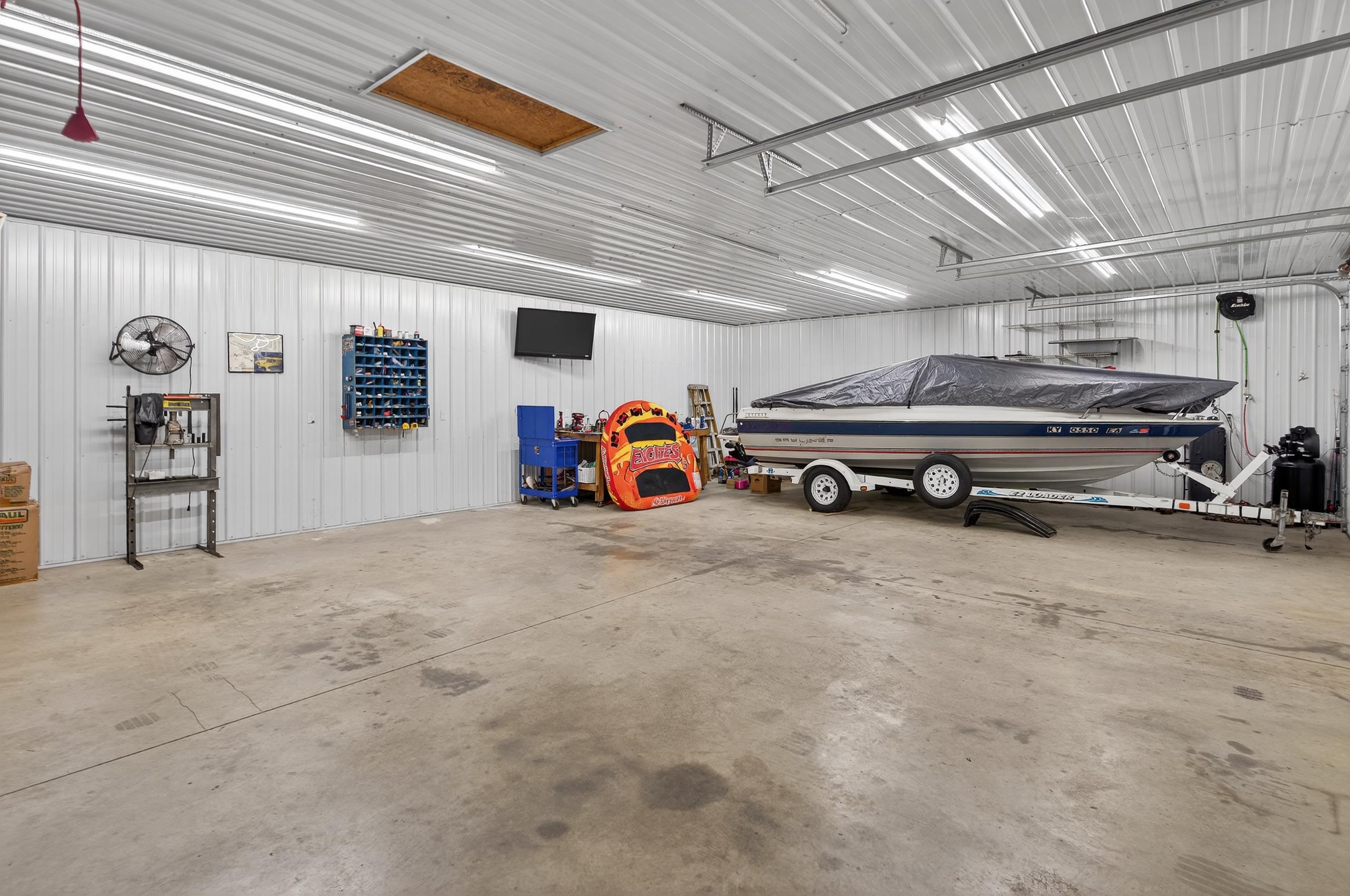 150 Cottonwood Dr, Leitchfield, Kentucky 42754, 3 Bedrooms Bedrooms, ,2 BathroomsBathrooms,Single Family Residence,For Sale,Cottonwood Dr,93939