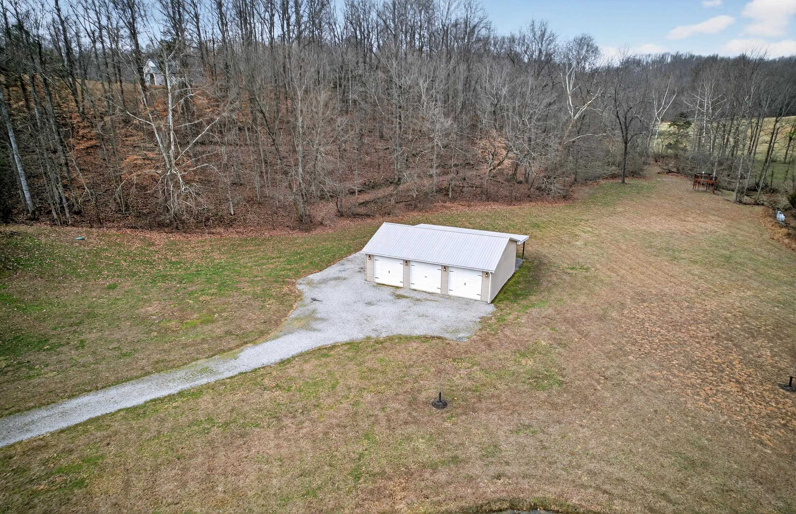 150 Cottonwood Dr, Leitchfield, Kentucky 42754, 3 Bedrooms Bedrooms, ,2 BathroomsBathrooms,Single Family Residence,For Sale,Cottonwood Dr,93939