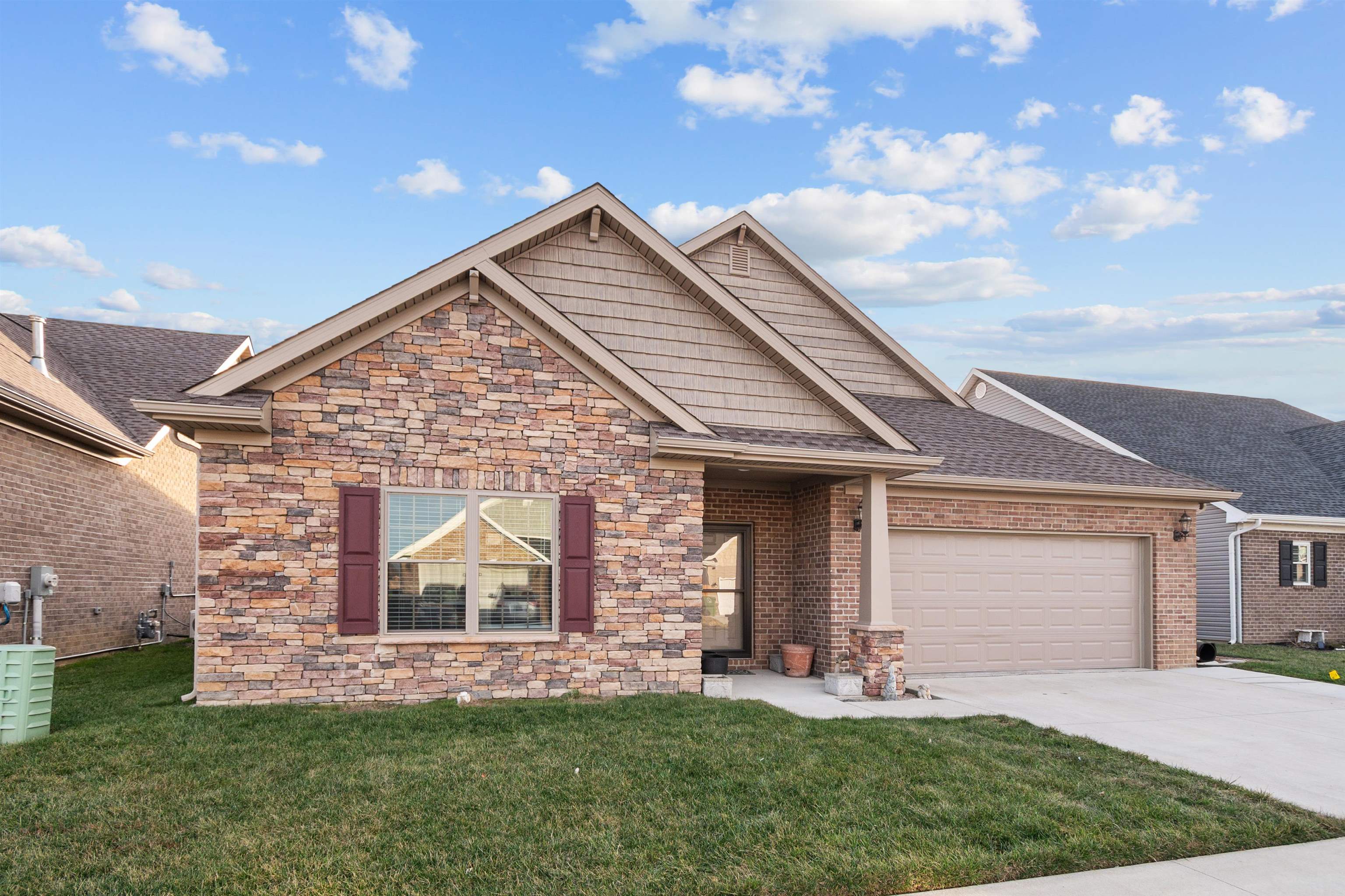 5007 Seabiscuit Loop, Owensboro, Kentucky 42301, 3 Bedrooms Bedrooms, ,2 BathroomsBathrooms,Single Family Residence,For Sale,Seabiscuit Loop,93941