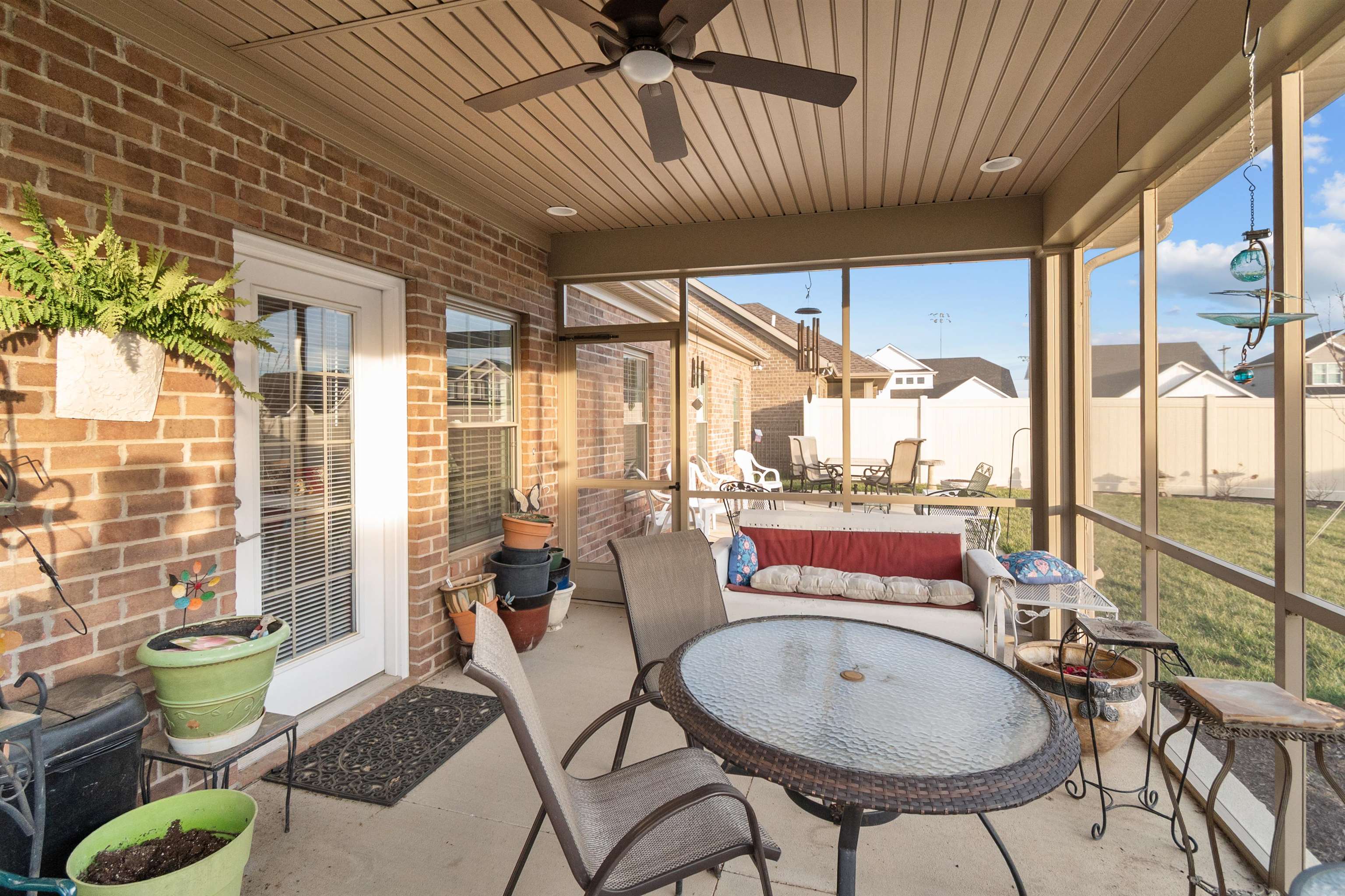 5007 Seabiscuit Loop, Owensboro, Kentucky 42301, 3 Bedrooms Bedrooms, ,2 BathroomsBathrooms,Single Family Residence,For Sale,Seabiscuit Loop,93941