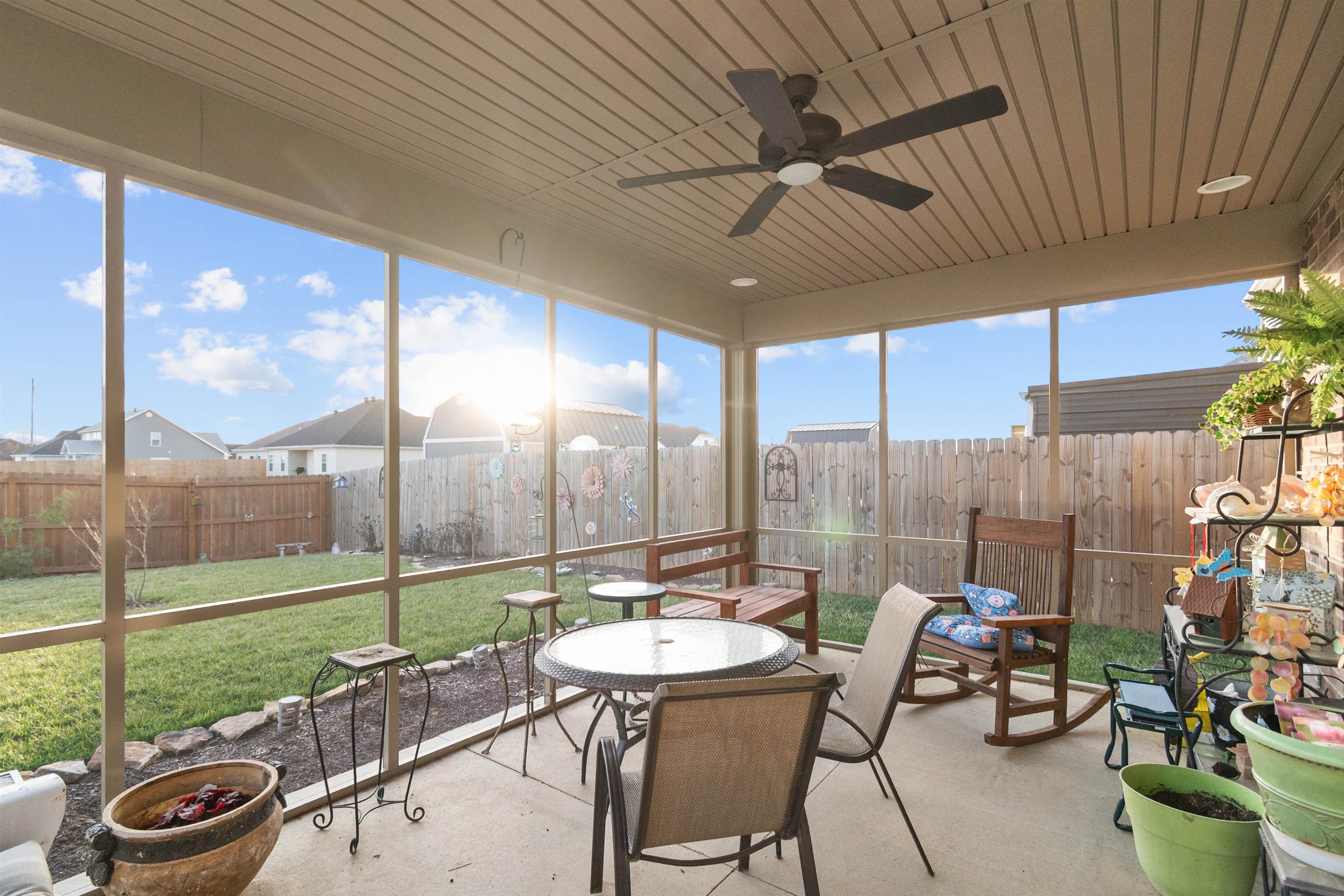 5007 Seabiscuit Loop, Owensboro, Kentucky 42301, 3 Bedrooms Bedrooms, ,2 BathroomsBathrooms,Single Family Residence,For Sale,Seabiscuit Loop,93941