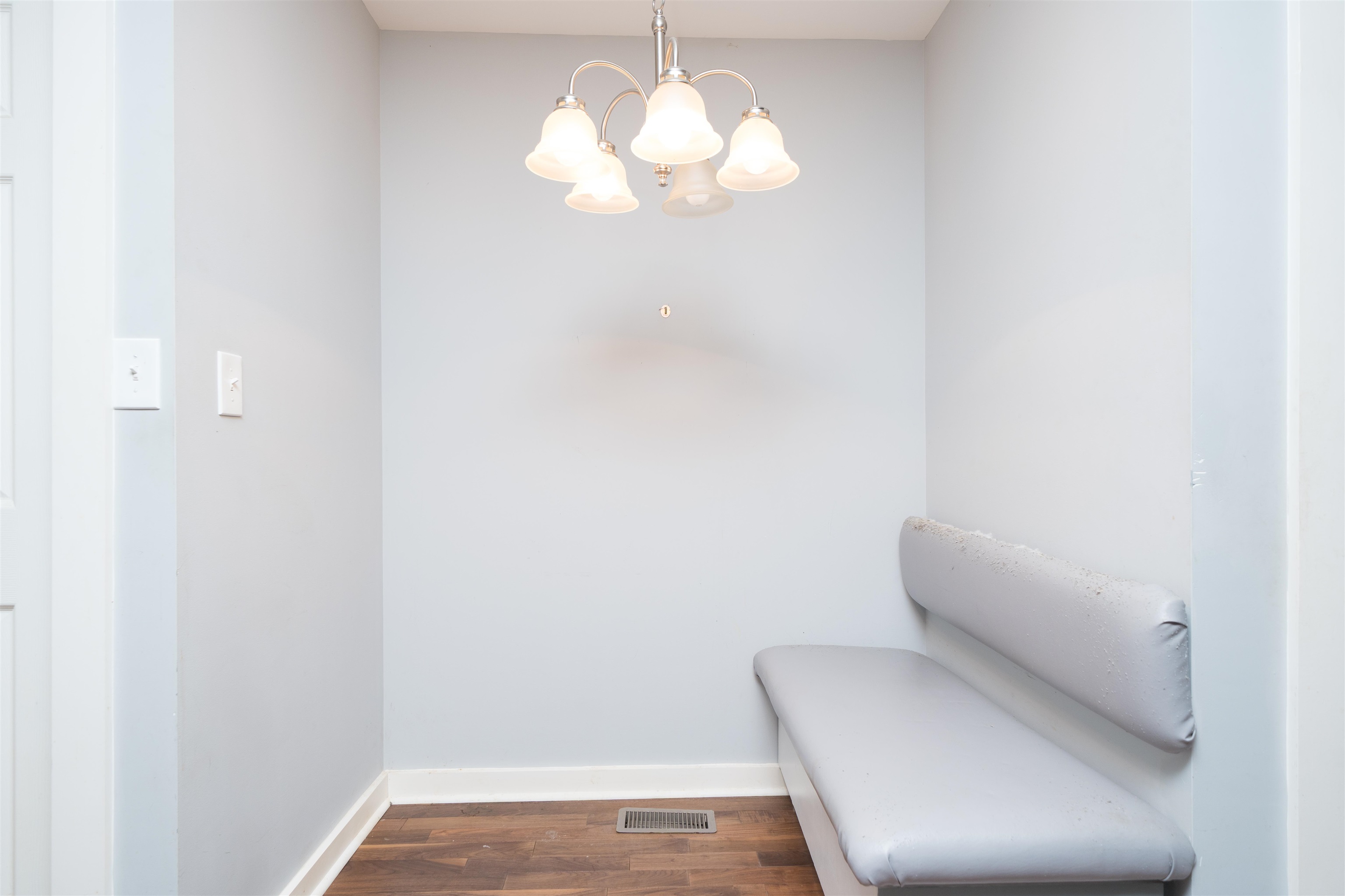 1834 McCulloch Ave, Owensboro, Kentucky 42303, 1 Bedroom Bedrooms, ,1 BathroomBathrooms,Single Family Residence,For Sale,McCulloch Ave,93944