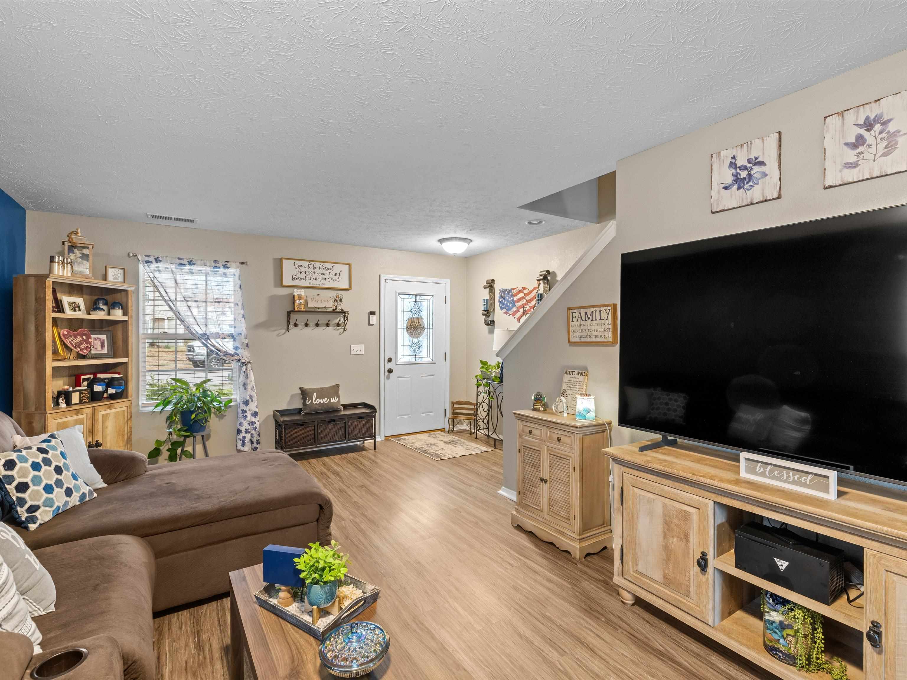 2686 Heartland Greens Pt, Owensboro, Kentucky 42303, 4 Bedrooms Bedrooms, ,2 BathroomsBathrooms,Single Family Residence,For Sale,Heartland Greens Pt,93945