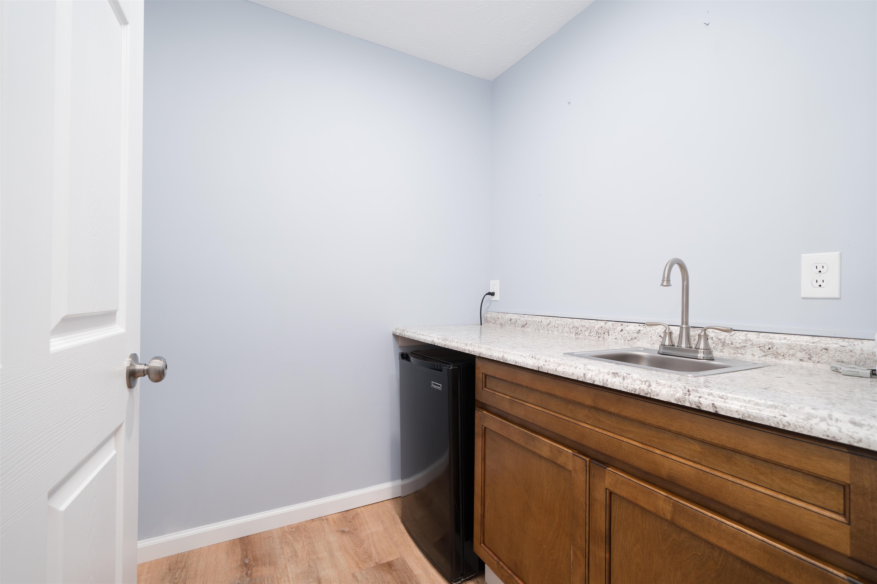 2219 Frederica St, Owensboro, Kentucky 42301, ,Office,For Sale,Frederica St,93950