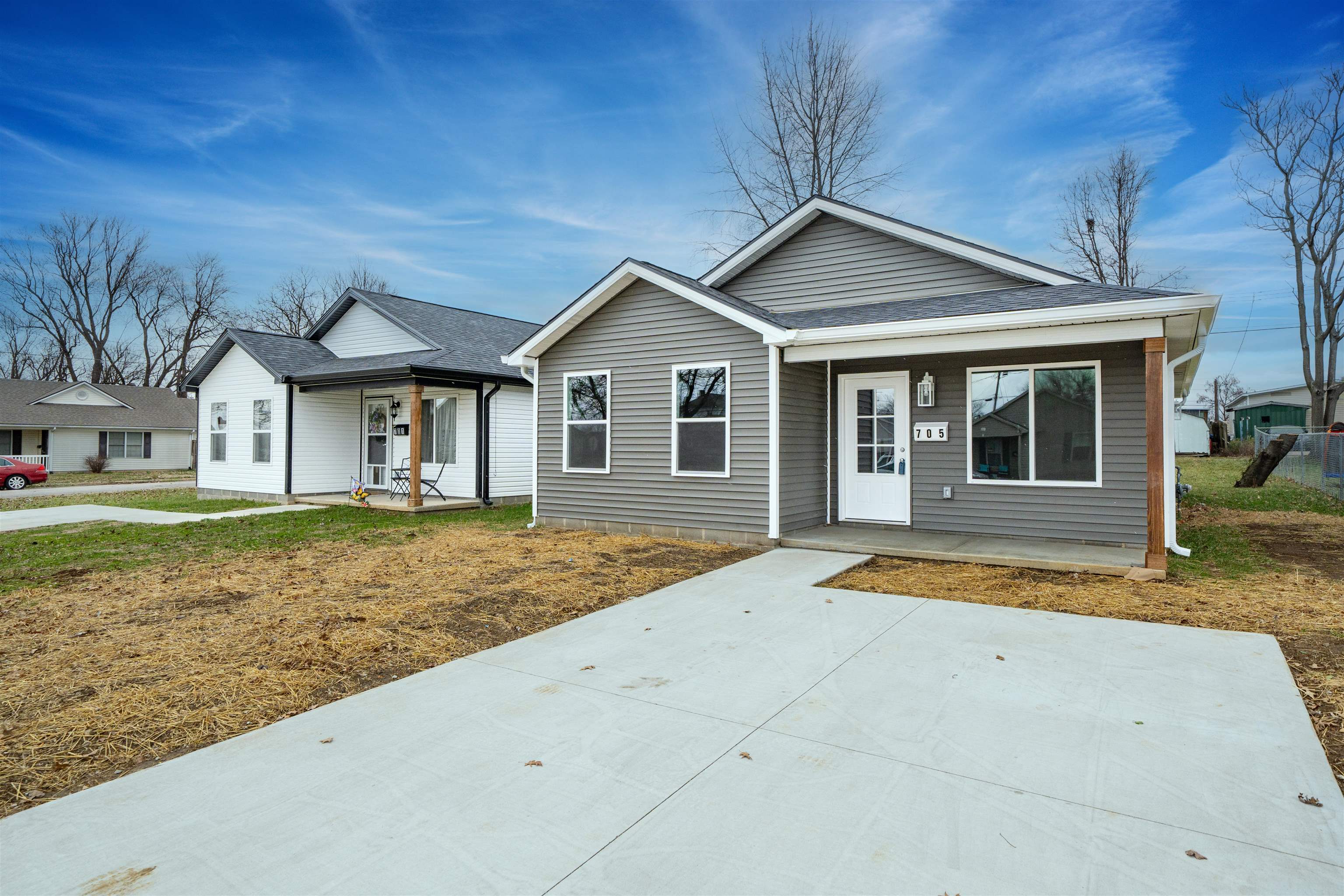 705 Hall St, Owensboro, Kentucky 42303, 3 Bedrooms Bedrooms, ,2 BathroomsBathrooms,Single Family Residence,For Sale,Hall St,93951