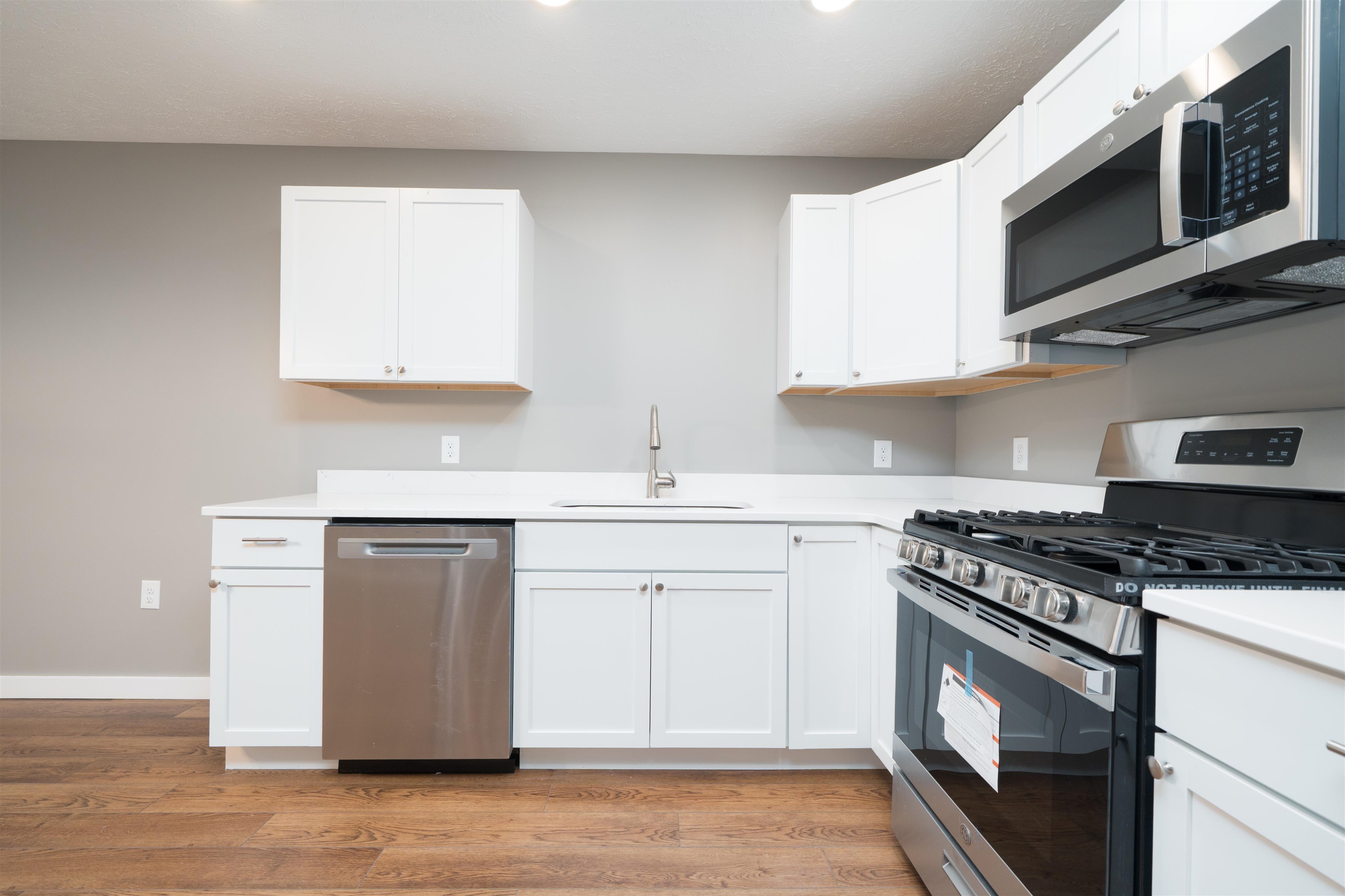 705 Hall St, Owensboro, Kentucky 42303, 3 Bedrooms Bedrooms, ,2 BathroomsBathrooms,Single Family Residence,For Sale,Hall St,93951