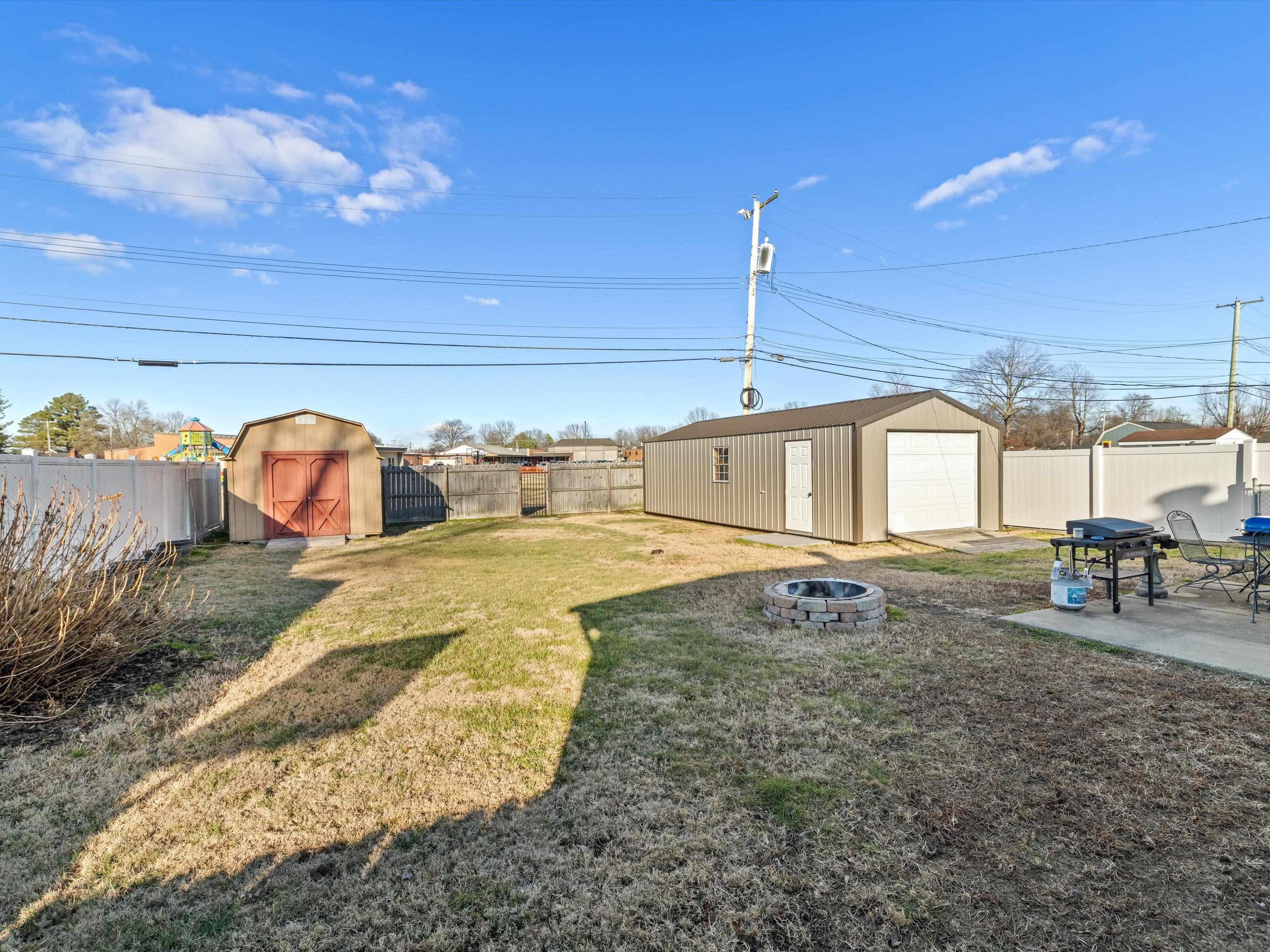 527 Suffolk Dr, Owensboro, Kentucky 42303, 3 Bedrooms Bedrooms, ,1 BathroomBathrooms,Single Family Residence,For Sale,Suffolk Dr,93955