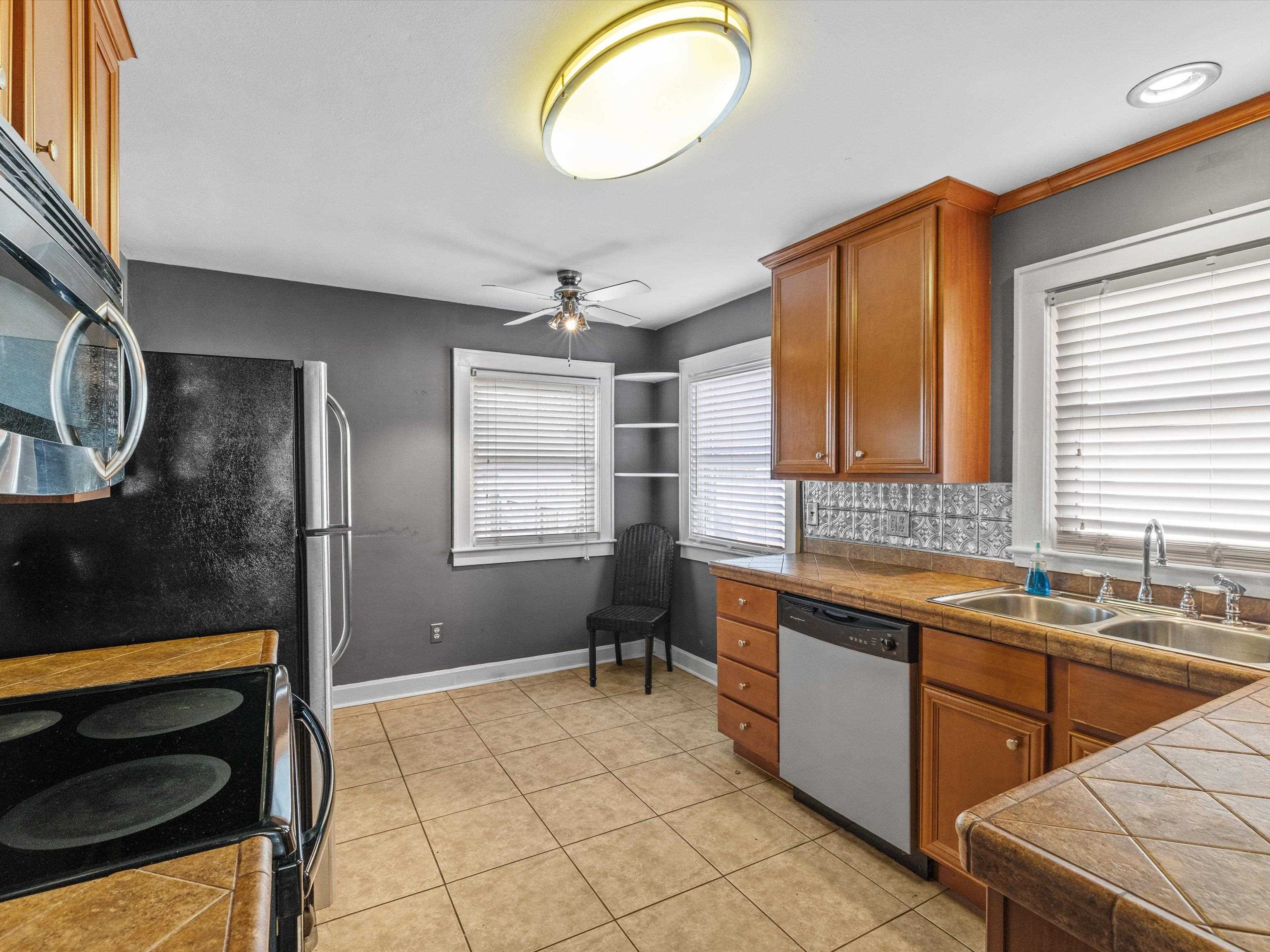 2004 Robin Road, Owensboro, Kentucky 42301, 3 Bedrooms Bedrooms, ,2 BathroomsBathrooms,Single Family Residence,For Sale,Robin Road,93958