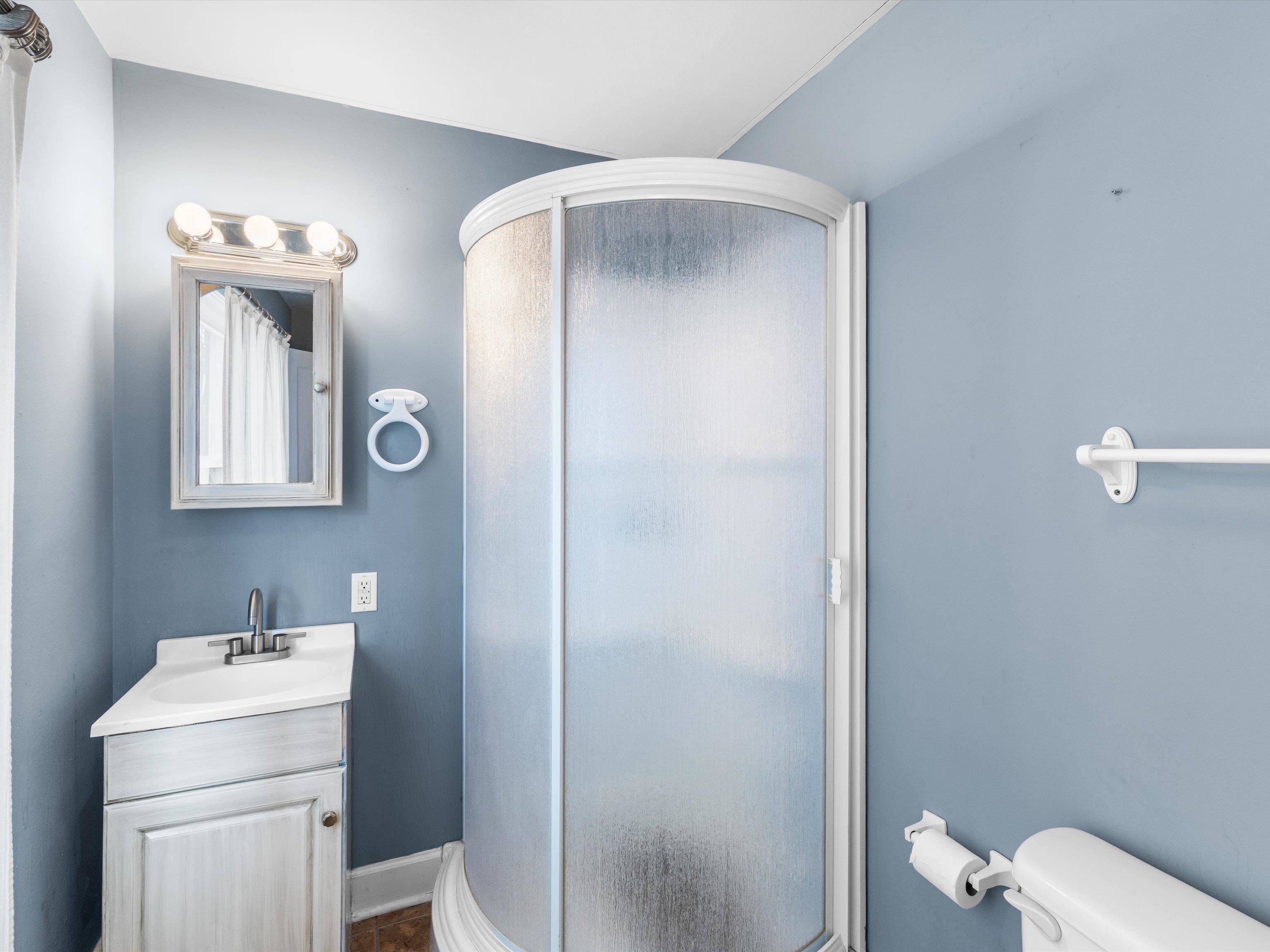 2004 Robin Road, Owensboro, Kentucky 42301, 3 Bedrooms Bedrooms, ,2 BathroomsBathrooms,Single Family Residence,For Sale,Robin Road,93958