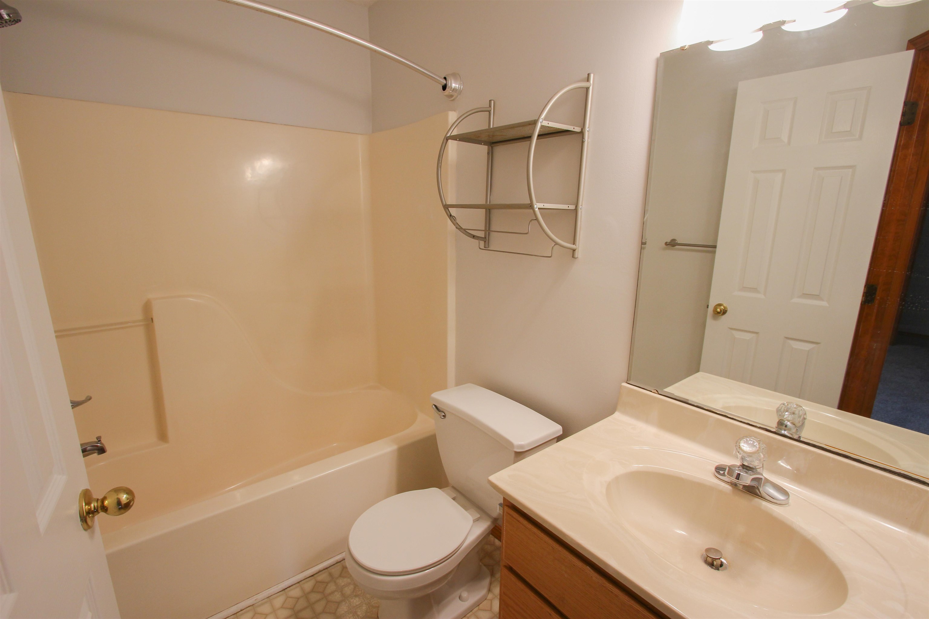 4601 Strickland Drive, Owensboro, Kentucky 42301, 4 Bedrooms Bedrooms, ,2 BathroomsBathrooms,Single Family Residence,For Sale,Strickland Drive,93959