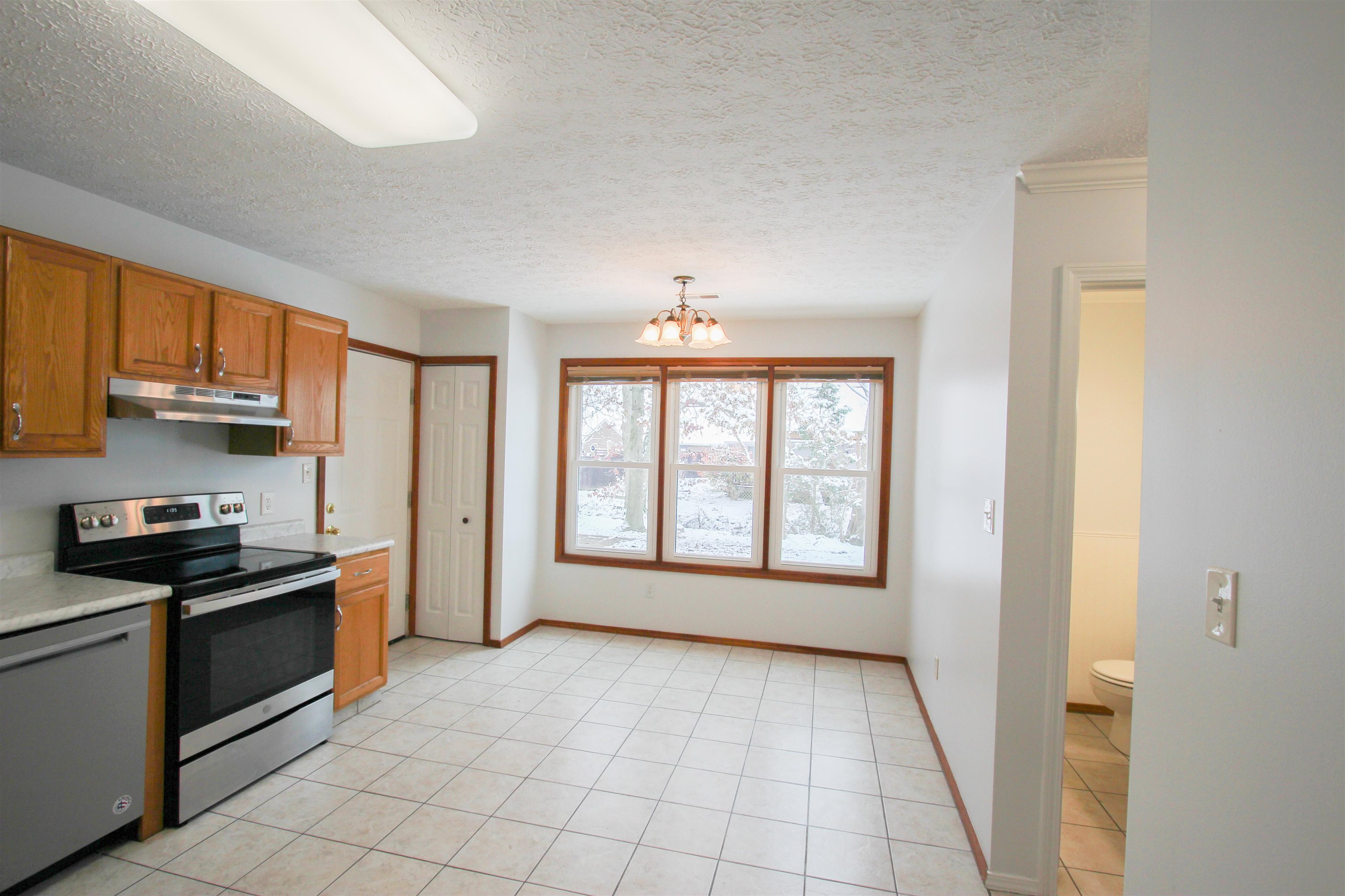 4601 Strickland Drive, Owensboro, Kentucky 42301, 4 Bedrooms Bedrooms, ,2 BathroomsBathrooms,Single Family Residence,For Sale,Strickland Drive,93959