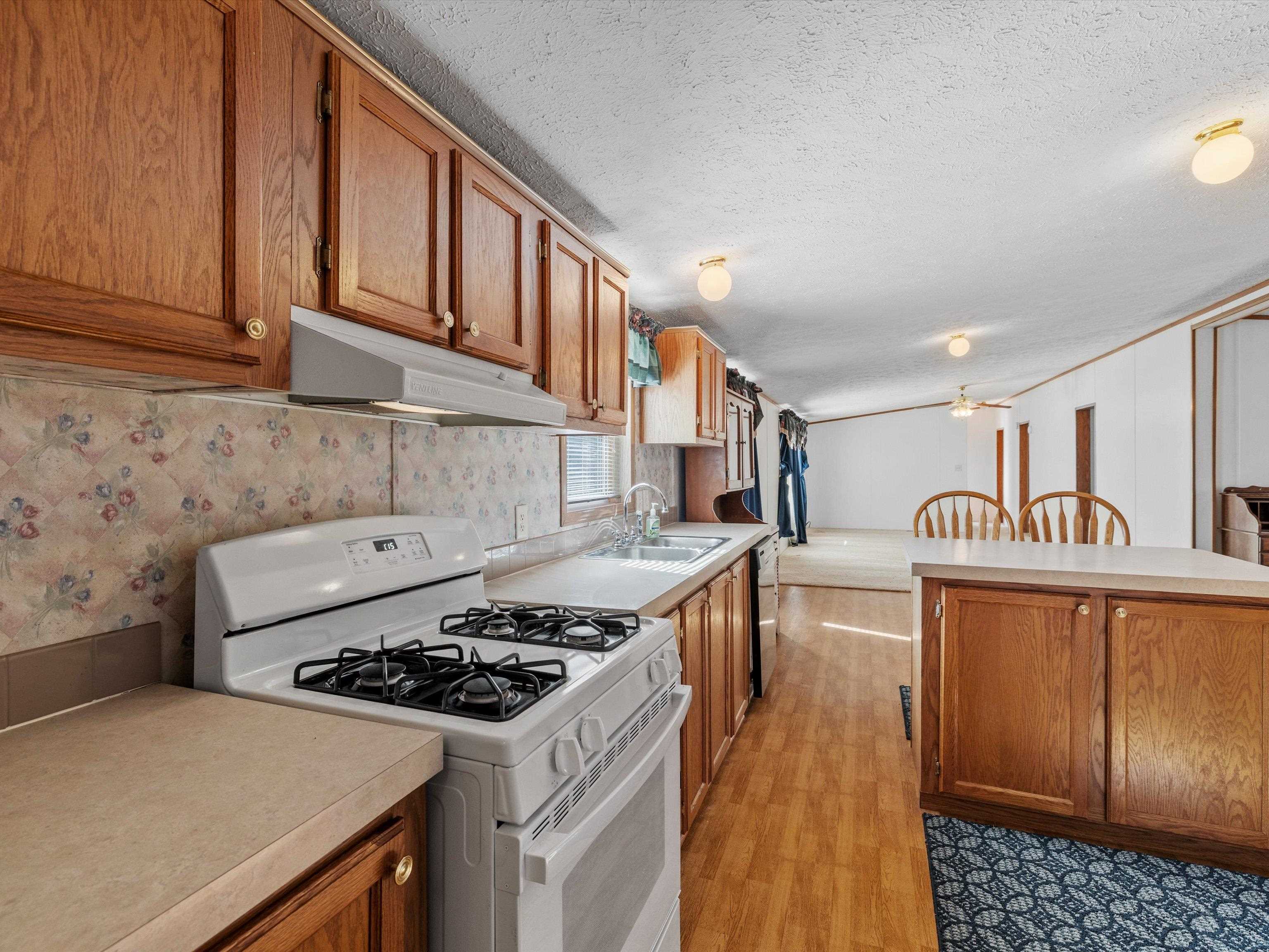 1080 Fred Hodges Rd, Lewisport, Kentucky 42351, 4 Bedrooms Bedrooms, ,2 BathroomsBathrooms,Manufactured Home,For Sale,Fred Hodges Rd,93961