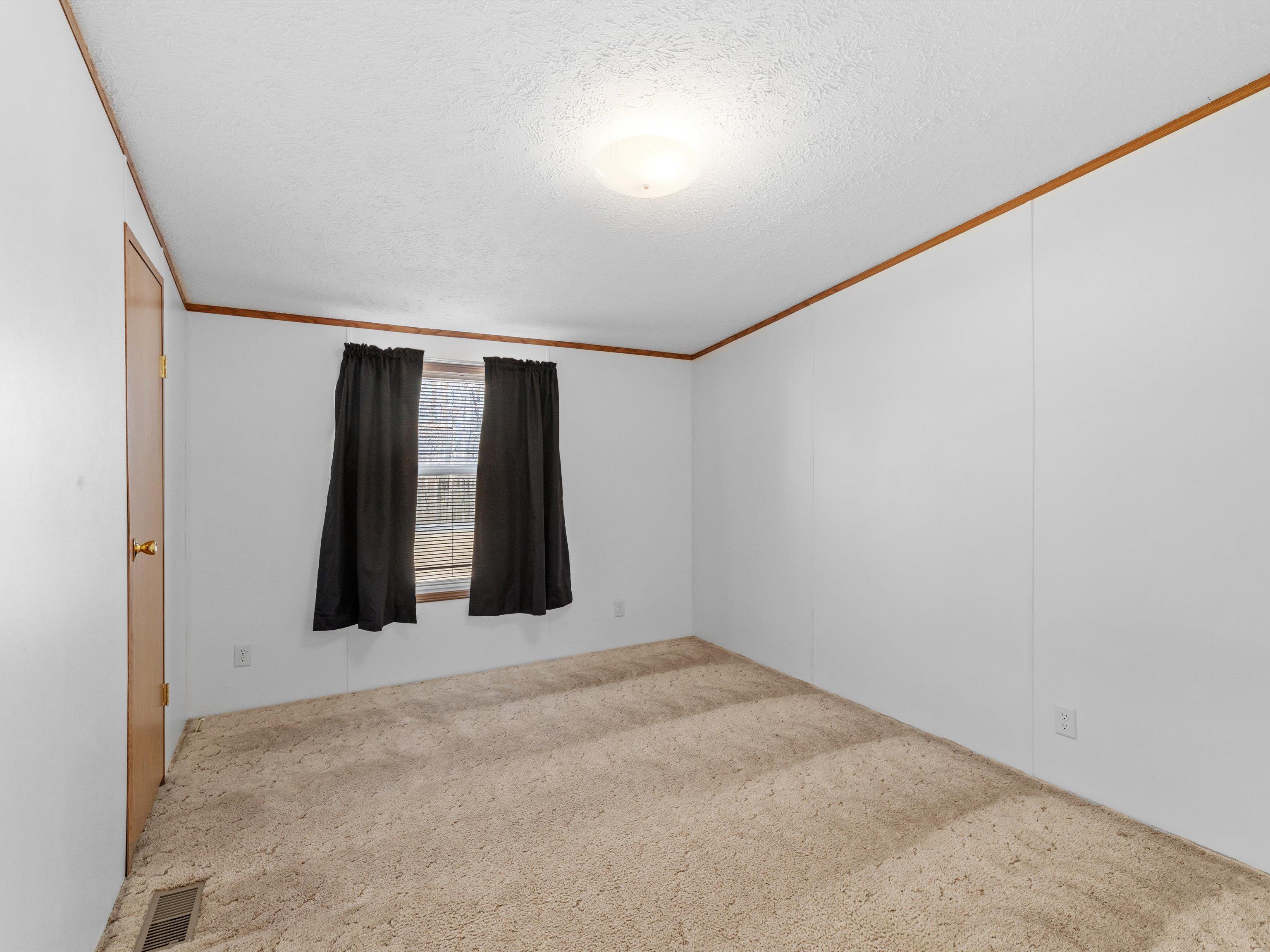 1080 Fred Hodges Rd, Lewisport, Kentucky 42351, 4 Bedrooms Bedrooms, ,2 BathroomsBathrooms,Manufactured Home,For Sale,Fred Hodges Rd,93961