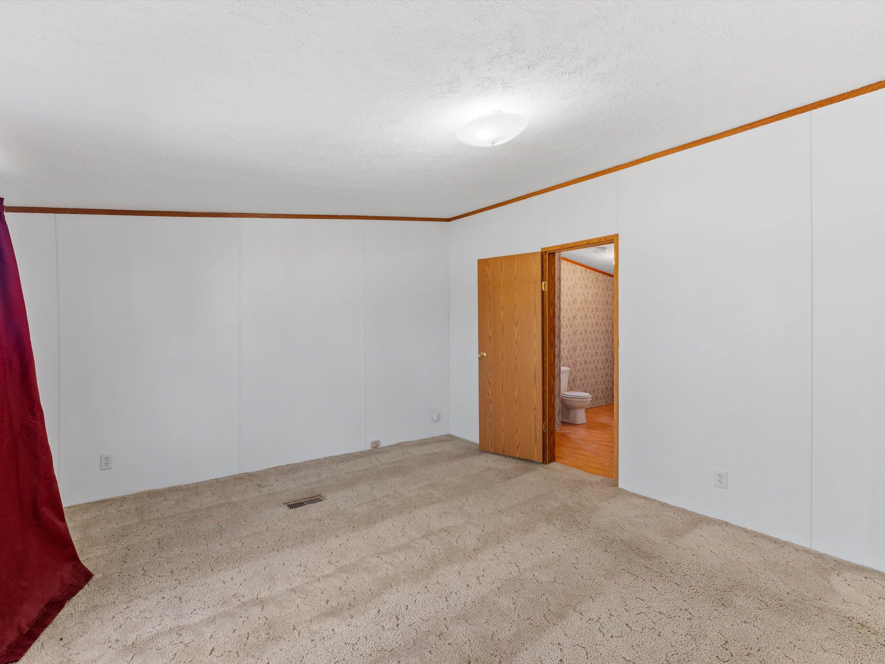 1080 Fred Hodges Rd, Lewisport, Kentucky 42351, 4 Bedrooms Bedrooms, ,2 BathroomsBathrooms,Manufactured Home,For Sale,Fred Hodges Rd,93961