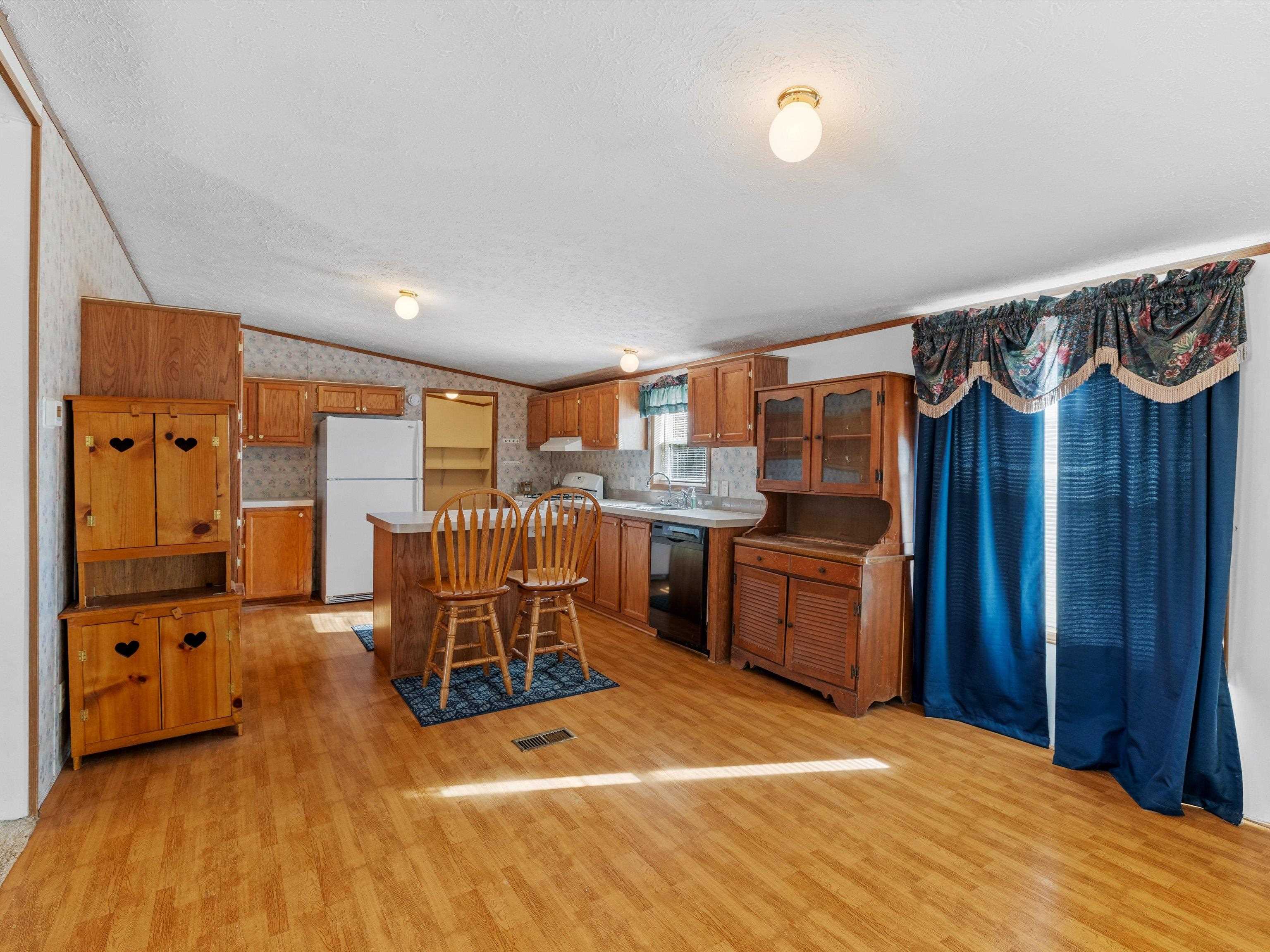 1080 Fred Hodges Rd, Lewisport, Kentucky 42351, 4 Bedrooms Bedrooms, ,2 BathroomsBathrooms,Manufactured Home,For Sale,Fred Hodges Rd,93961